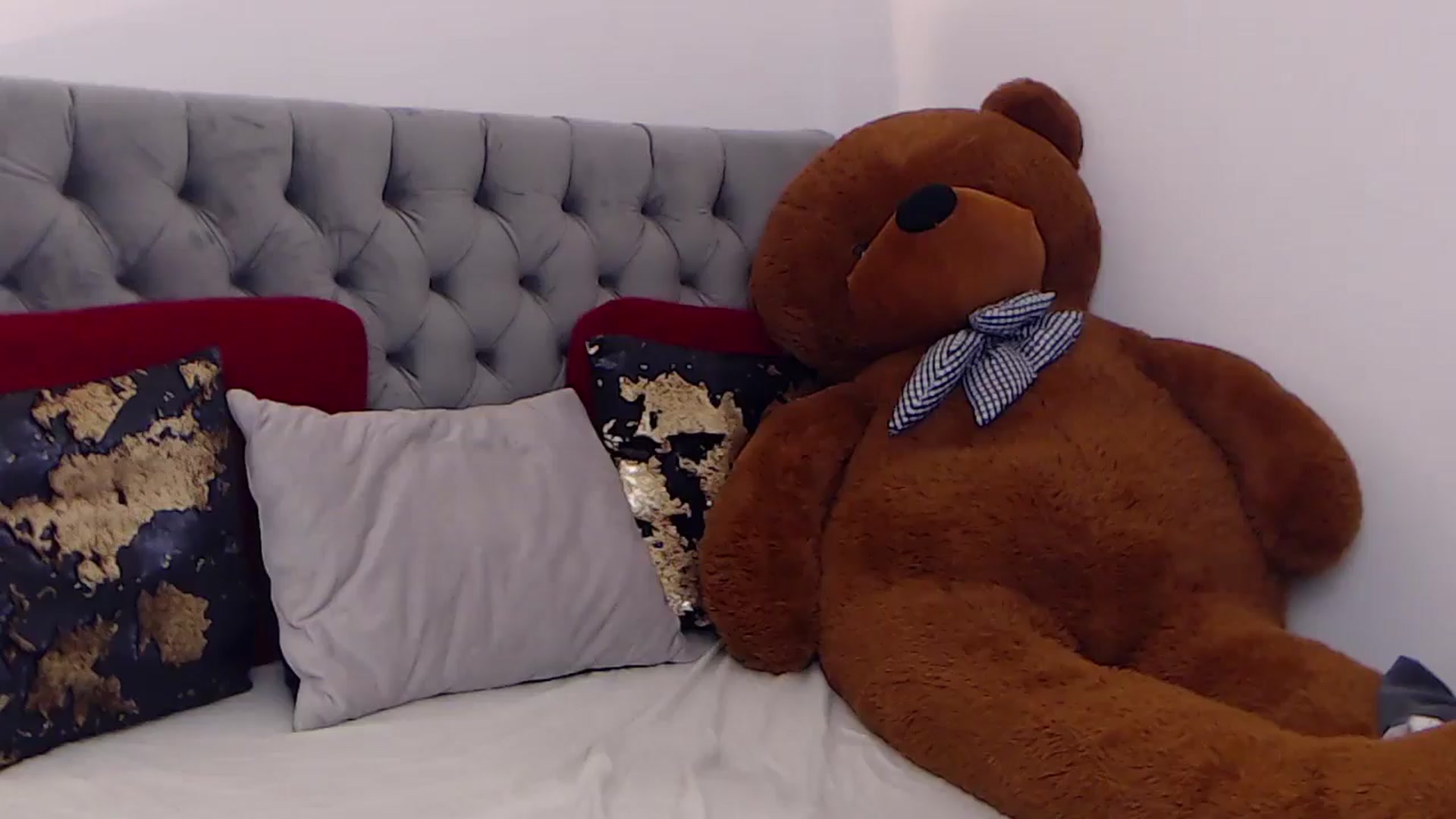 Gallery image thumbnail from BreeKanne's myfreecams stream on, 11/18/2025, 08:28 image 7 of 20