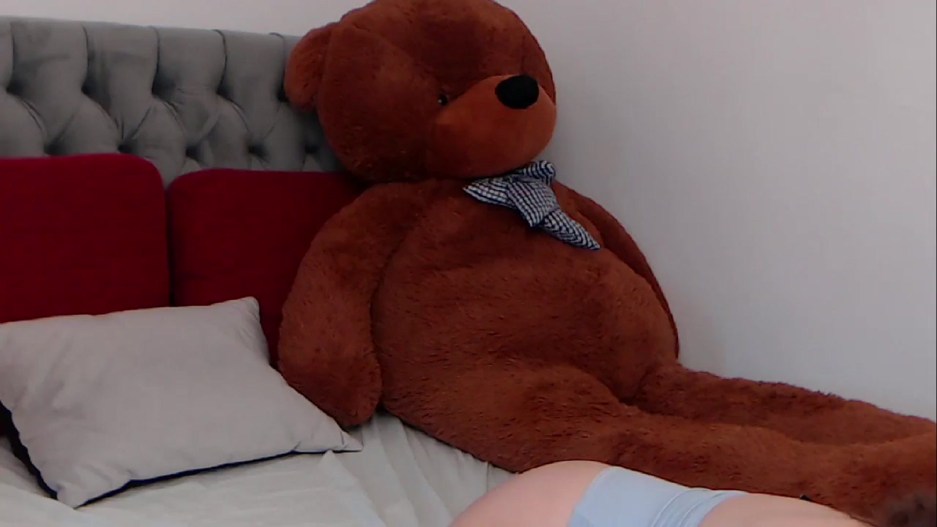 Gallery image thumbnail from BreeKanne's myfreecams stream on, 04/07/2026, 06:33 image 5 of 20