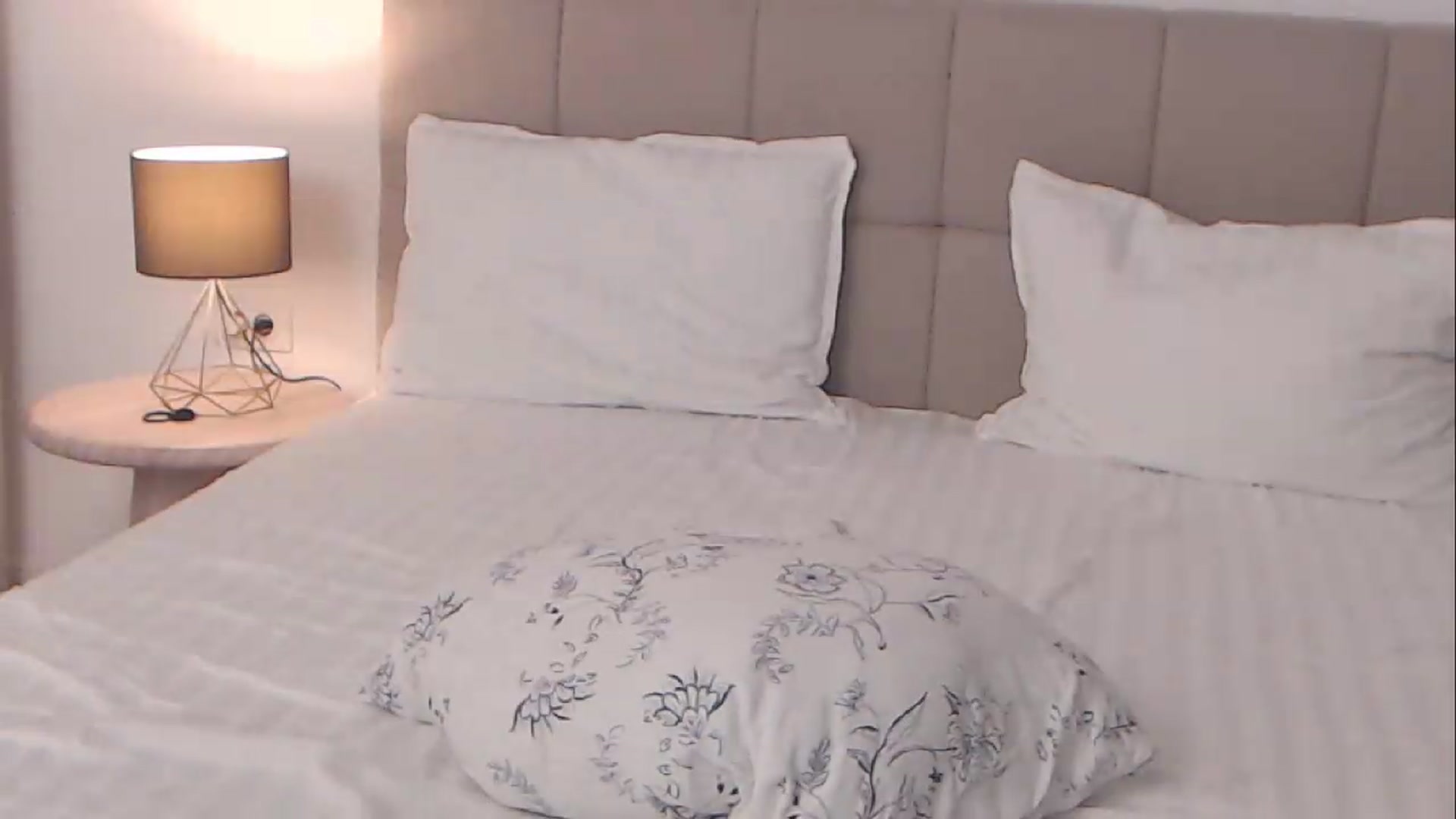 Gallery image thumbnail from BreeKanne's myfreecams stream on, 09/17/2026, 17:54 image 3 of 20