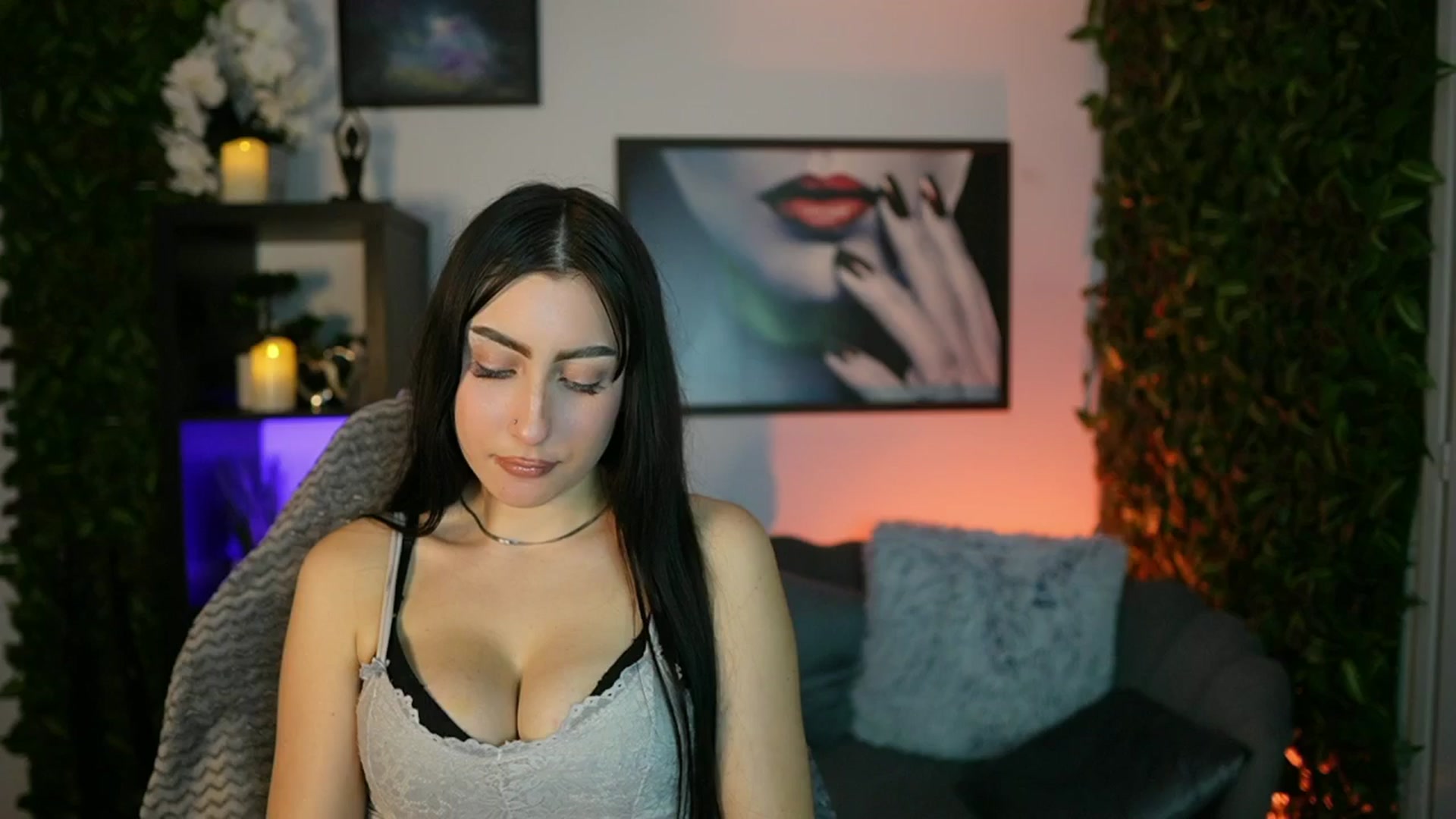 Gallery image thumbnail from Bree_Morgan's myfreecams stream on, 06/07/2025, 17:33 image 19 of 20
