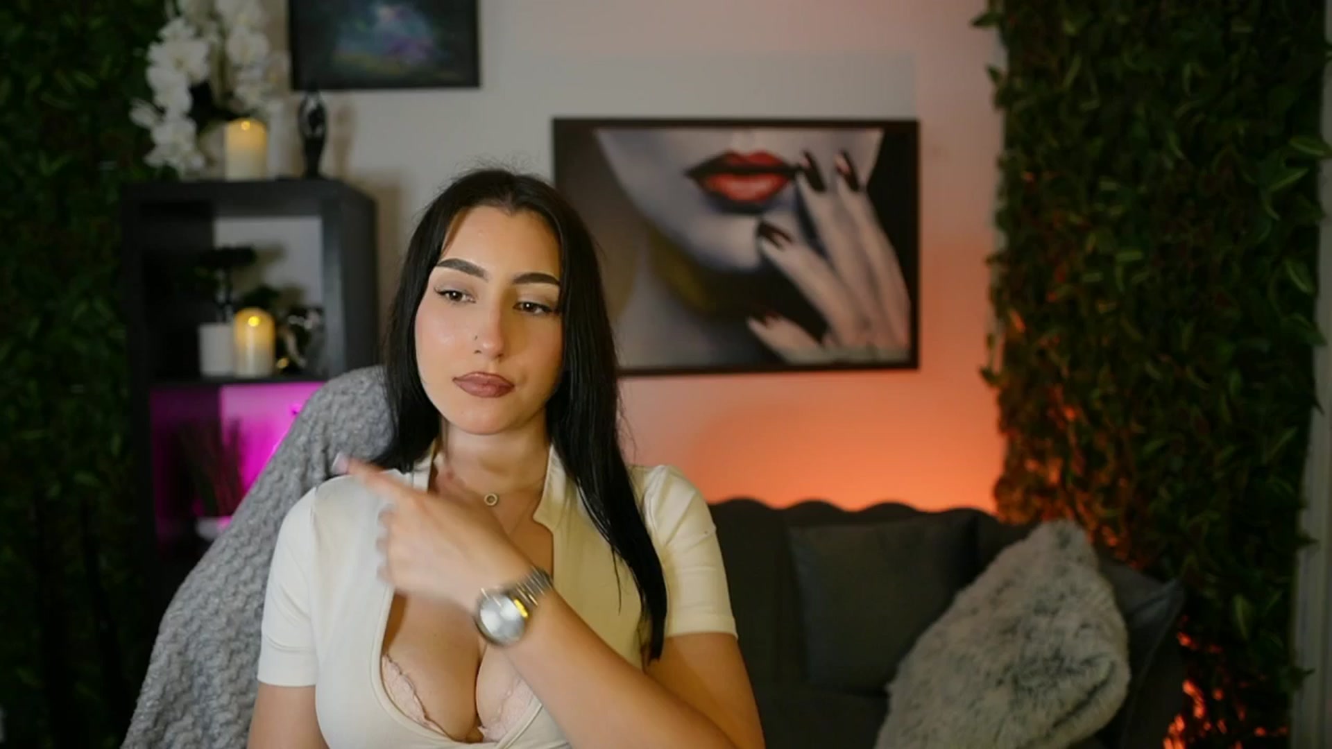 Gallery image thumbnail from Bree_Morgan's myfreecams stream on, 06/22/2025, 16:22 image 15 of 20