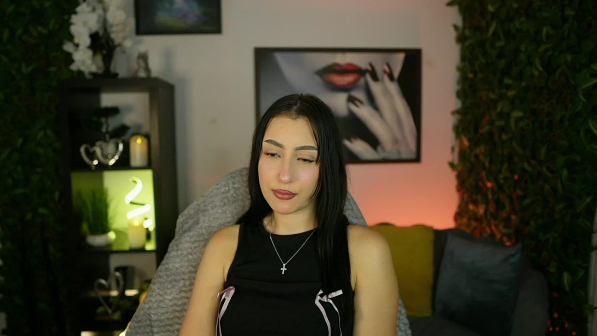 Gallery image thumbnail from Bree_Morgan's myfreecams stream on, 06/24/2025, 15:10 image 12 of 20