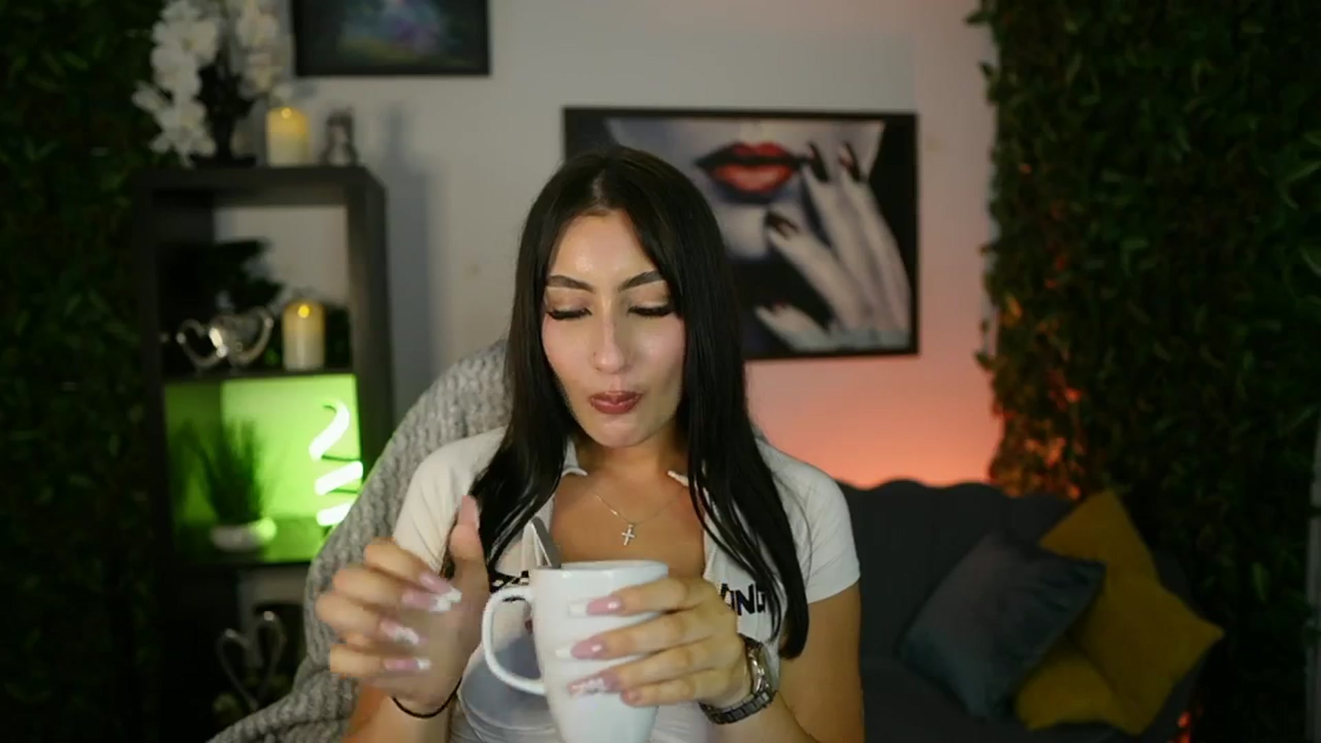 Gallery image thumbnail from Bree_Morgan's myfreecams stream on, 07/10/2025, 15:49 image 19 of 20