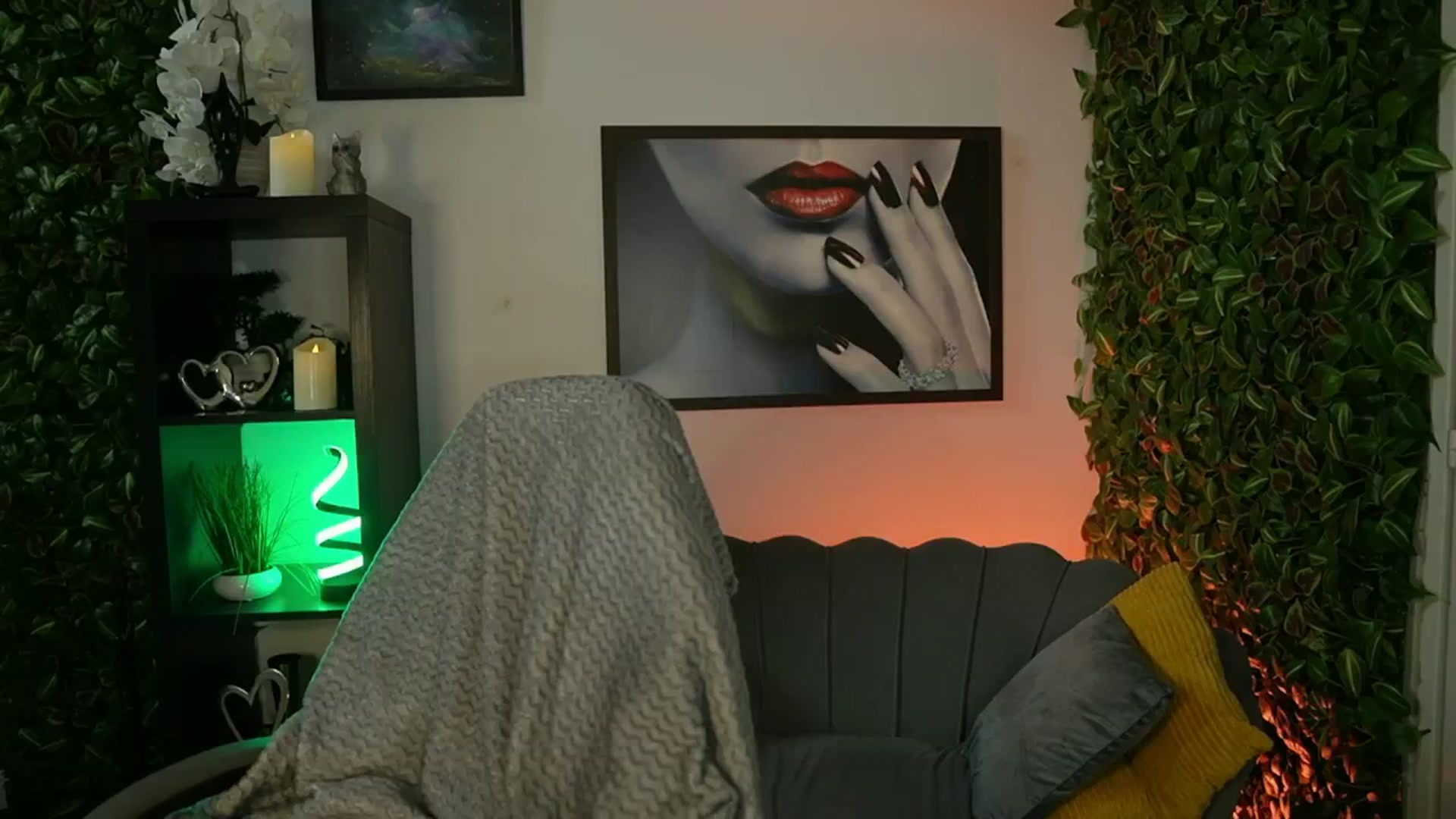 Gallery image thumbnail from Bree_Morgan's myfreecams stream on, 07/14/2025, 15:57 image 10 of 20