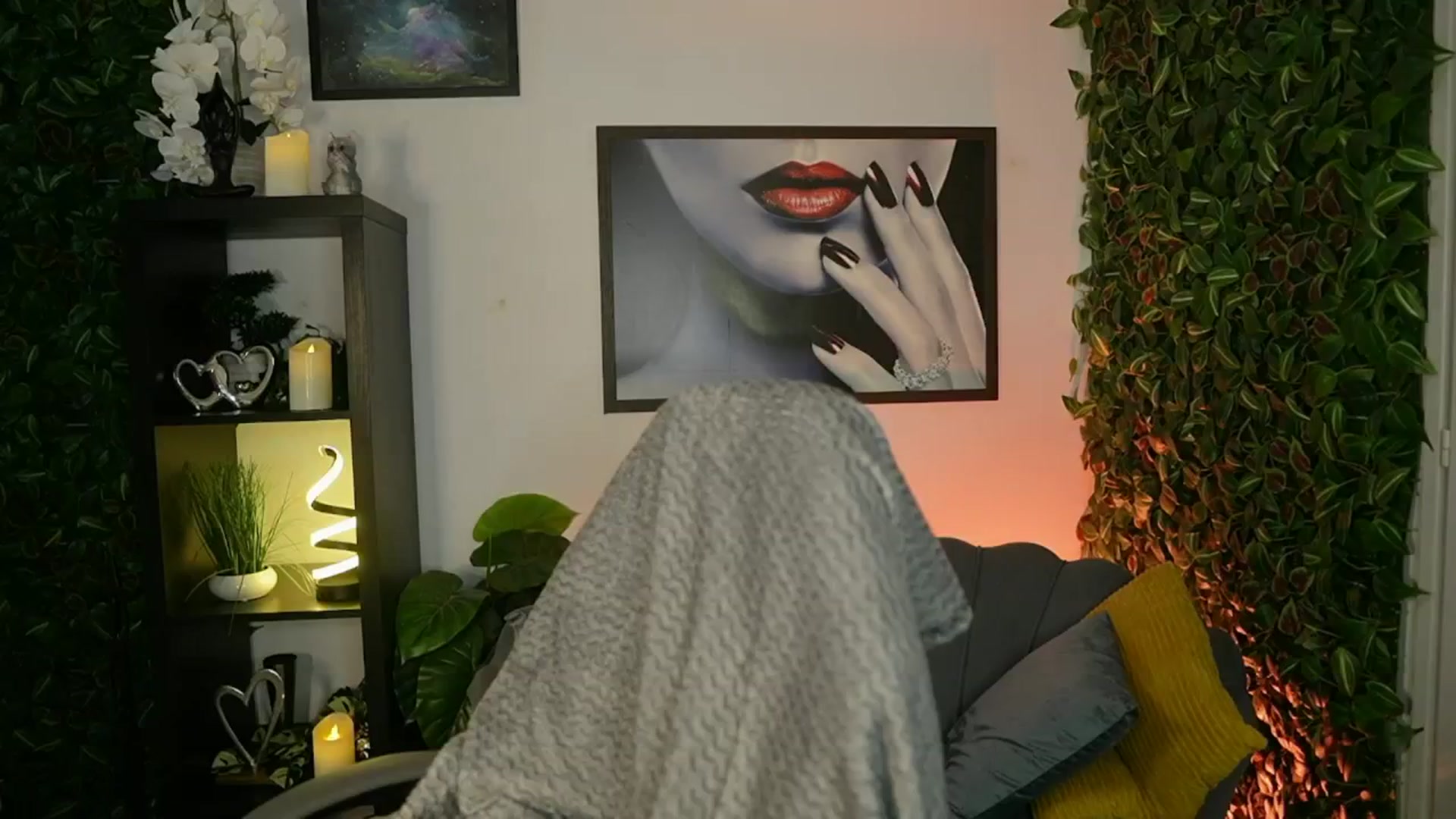 Gallery image thumbnail from Bree_Morgan's myfreecams stream on, 07/14/2025, 17:24 image 7 of 20