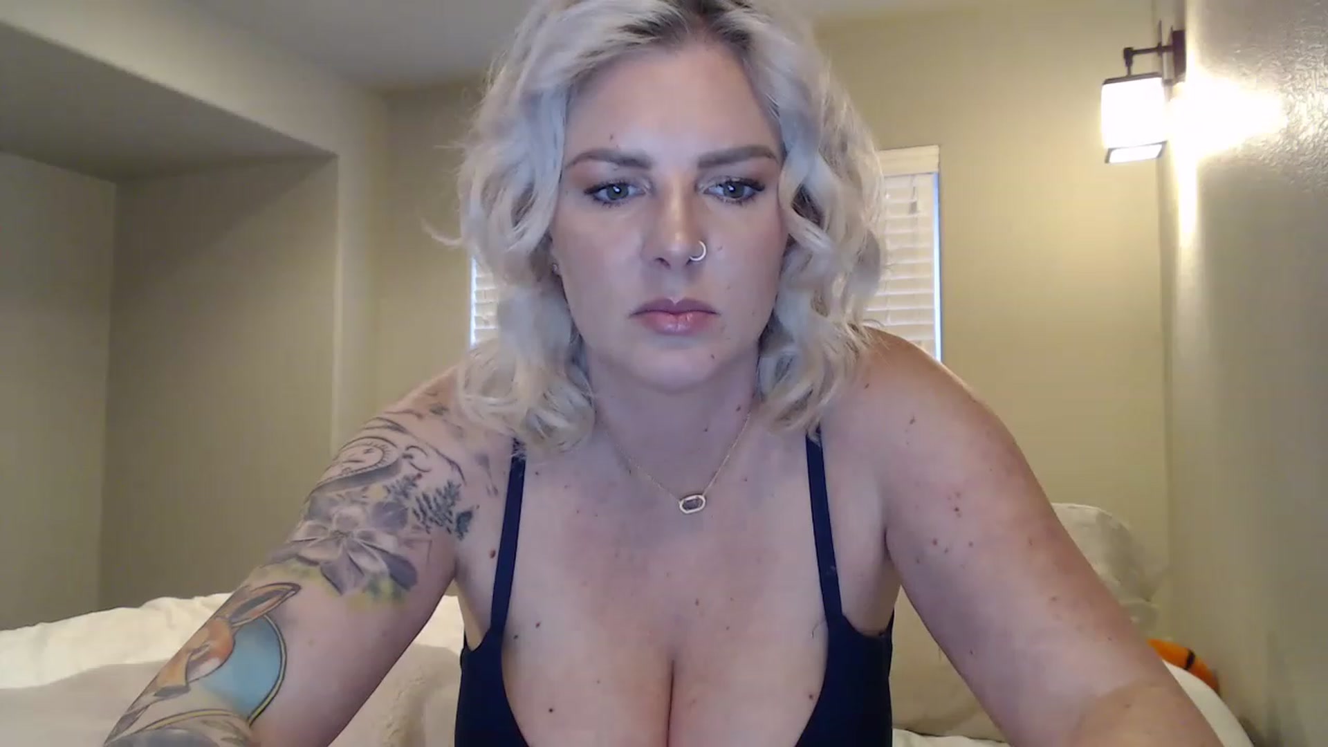 Gallery image thumbnail from Bree_xoxo's myfreecams stream on, 03/13/2023, 19:54 image 13 of 20
