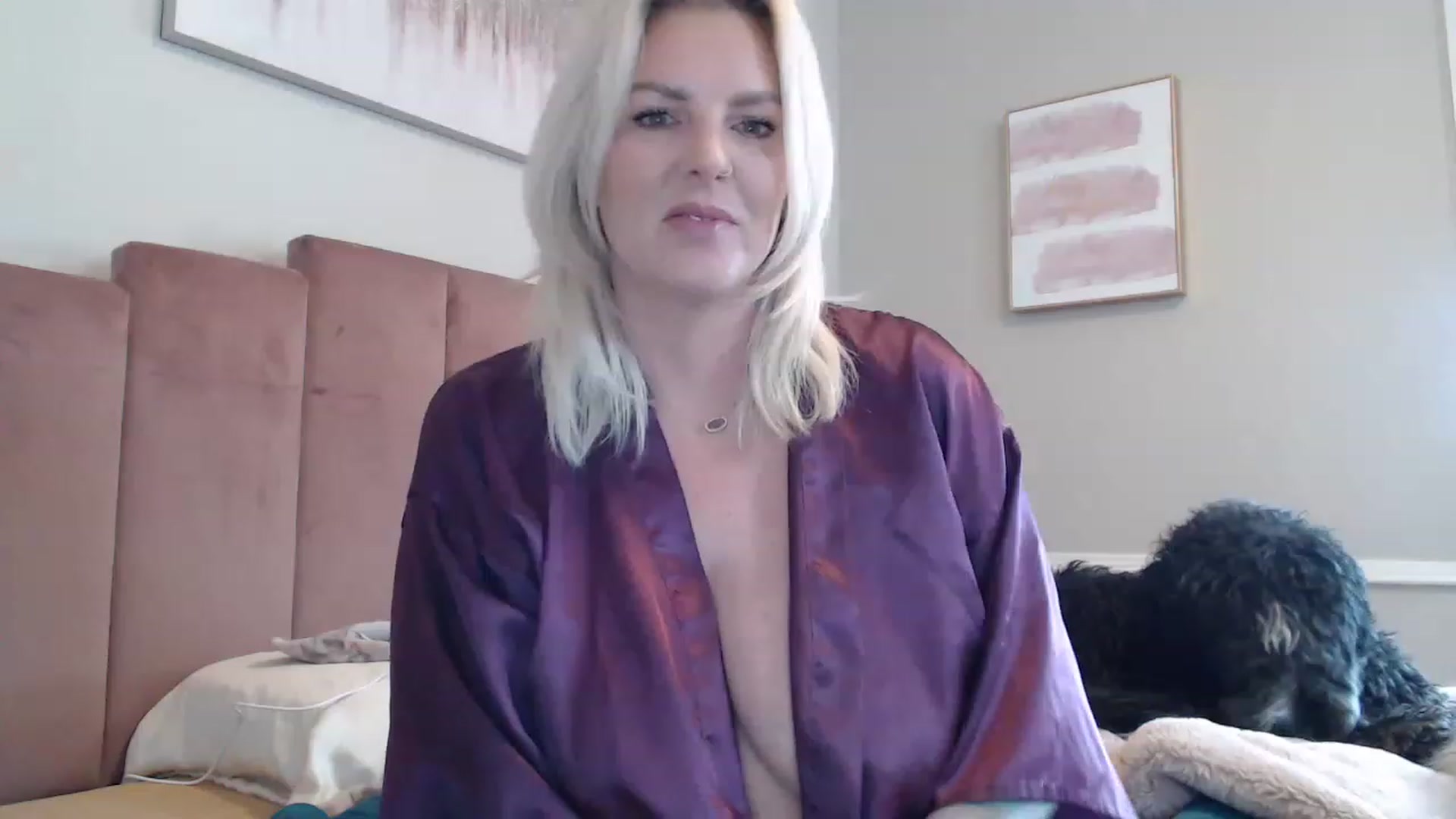 Gallery image thumbnail from Bree_xoxo's myfreecams stream on, 04/19/2023, 18:28 image 4 of 20