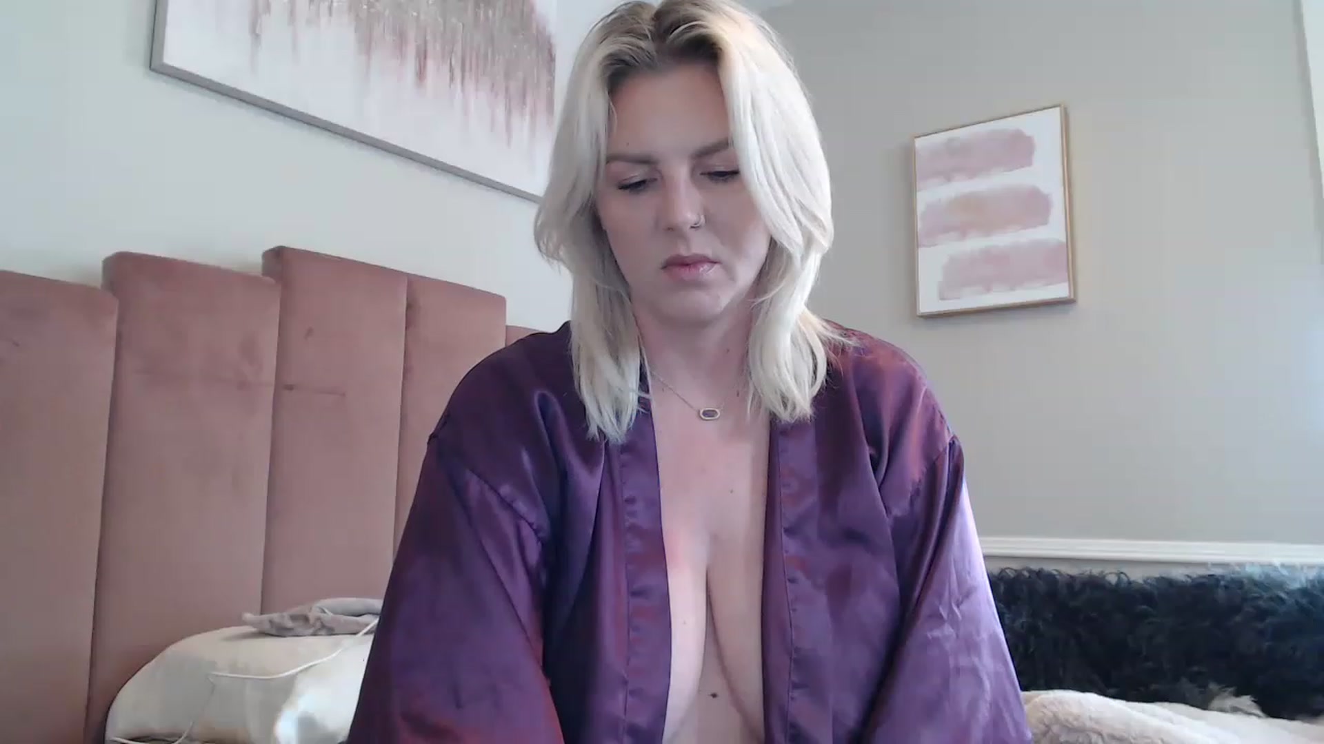 Gallery image thumbnail from Bree_xoxo's myfreecams stream on, 04/19/2023, 18:28 image 19 of 20