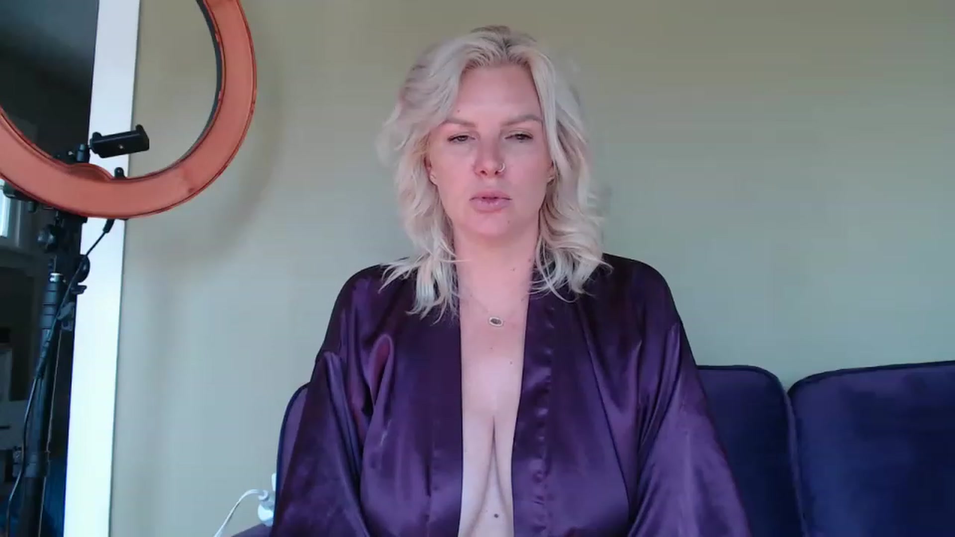 Gallery image thumbnail from Bree_xoxo's myfreecams stream on, 05/10/2023, 16:32 image 14 of 20