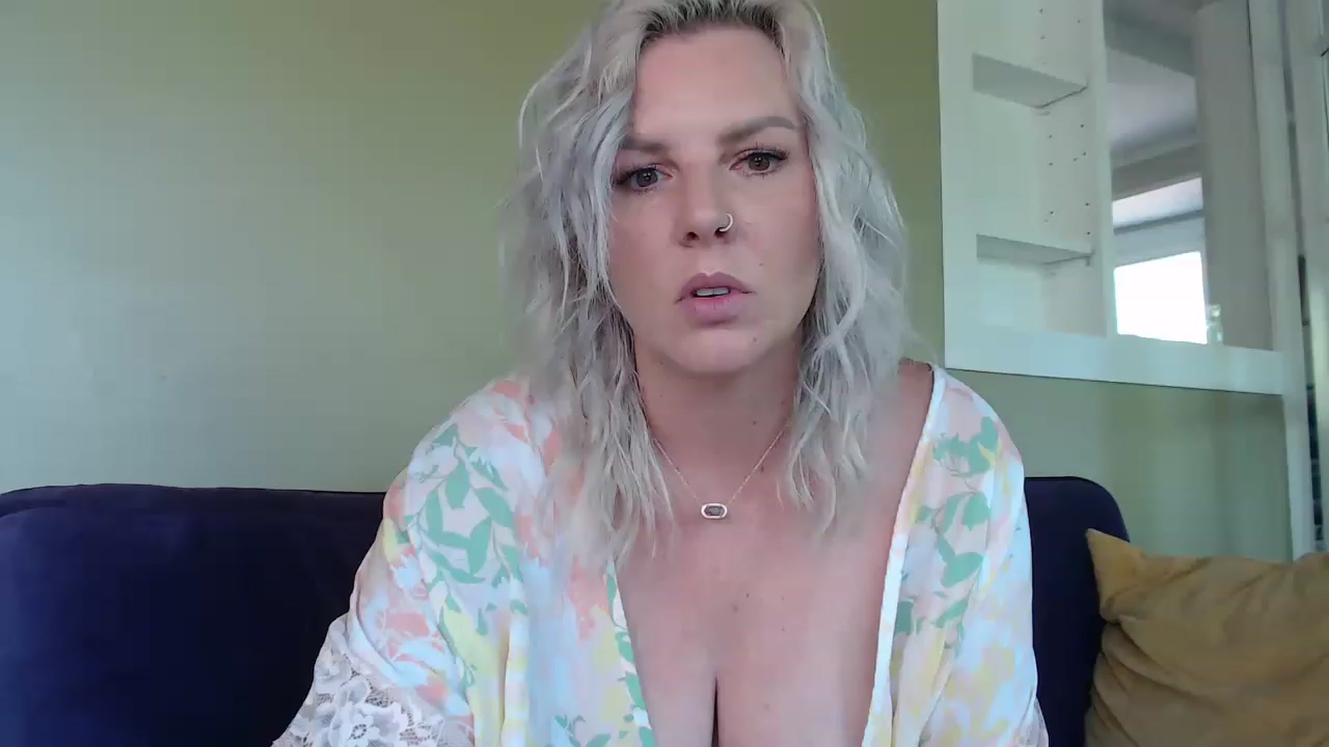 Gallery image thumbnail from Bree_xoxo's myfreecams stream on, 05/28/2023, 21:36 image 14 of 20