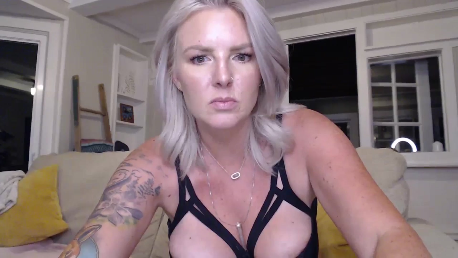 Gallery image thumbnail from Bree_xoxo's myfreecams stream on, 09/07/2023, 02:53 image 10 of 20