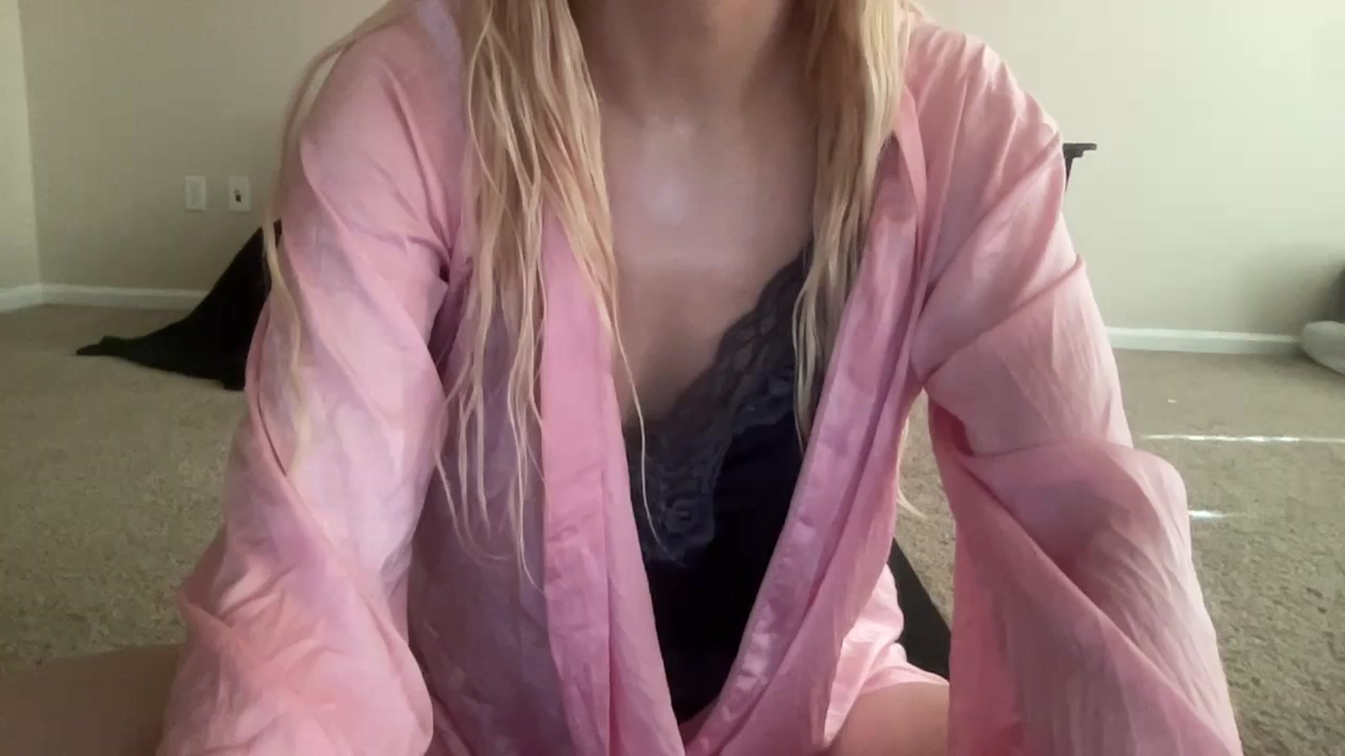 Gallery image thumbnail from BreesBirthday's myfreecams stream on, 06/07/2024, 15:23 image 20 of 20