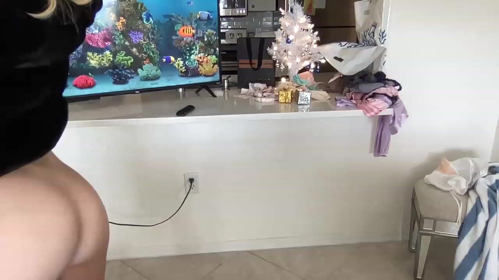 Gallery image thumbnail from Brees_ROOM's myfreecams stream on, 12/24/2022, 18:35 image 12 of 20