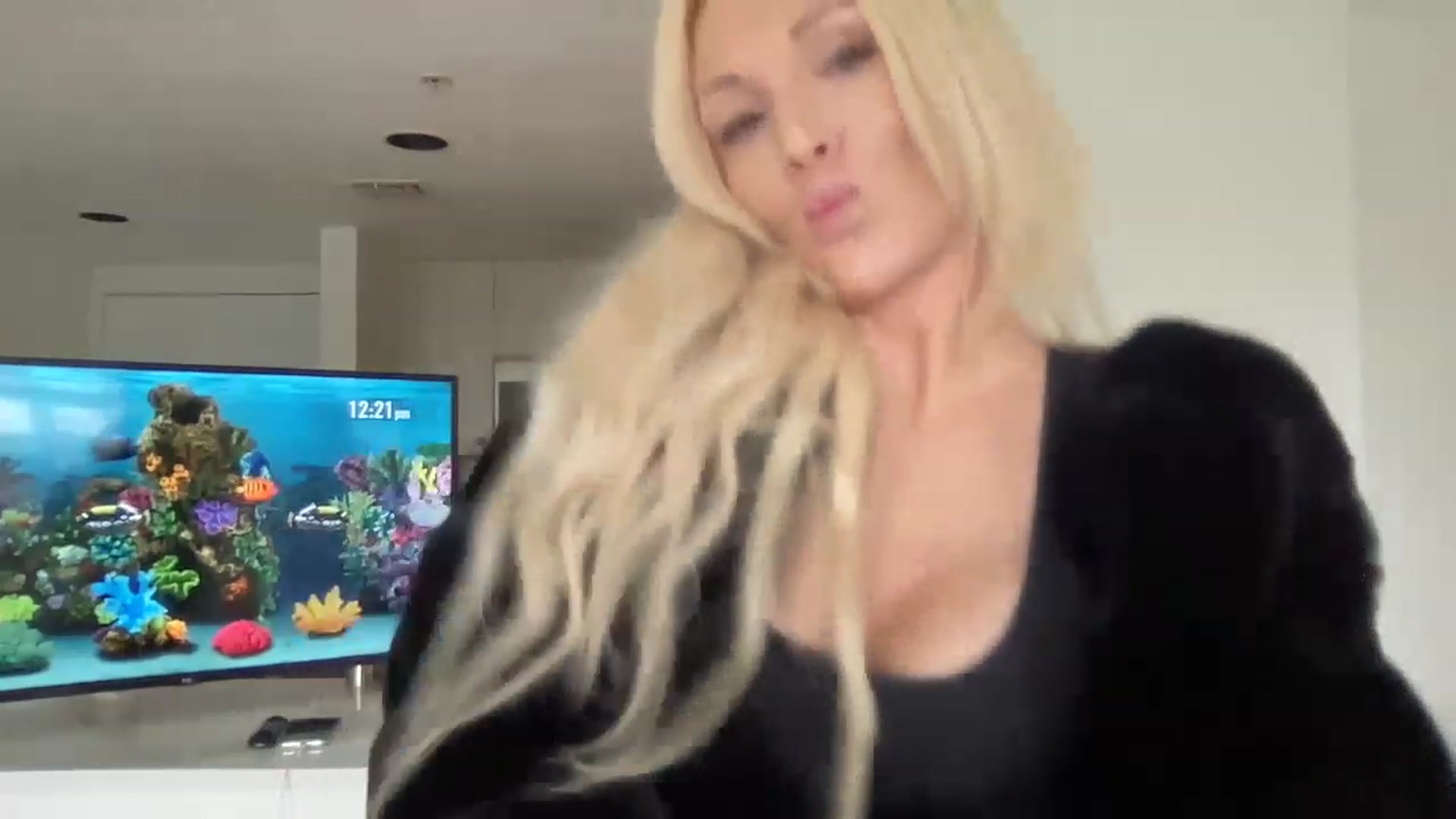 Gallery image thumbnail from Brees_ROOM's myfreecams stream on, 12/26/2022, 17:30 image 8 of 20