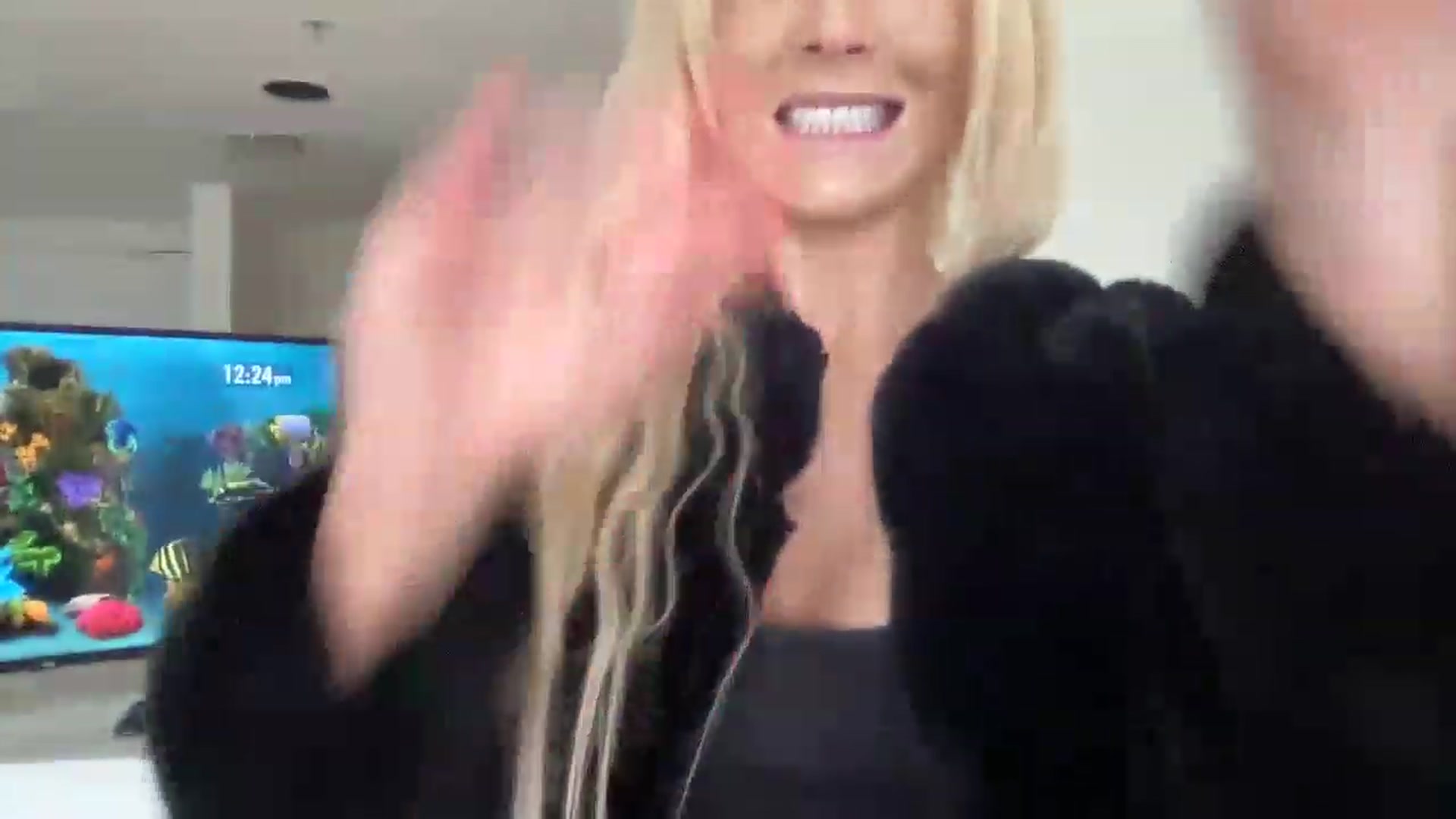 Gallery image thumbnail from Brees_ROOM's myfreecams stream on, 12/26/2022, 17:30 image 13 of 20