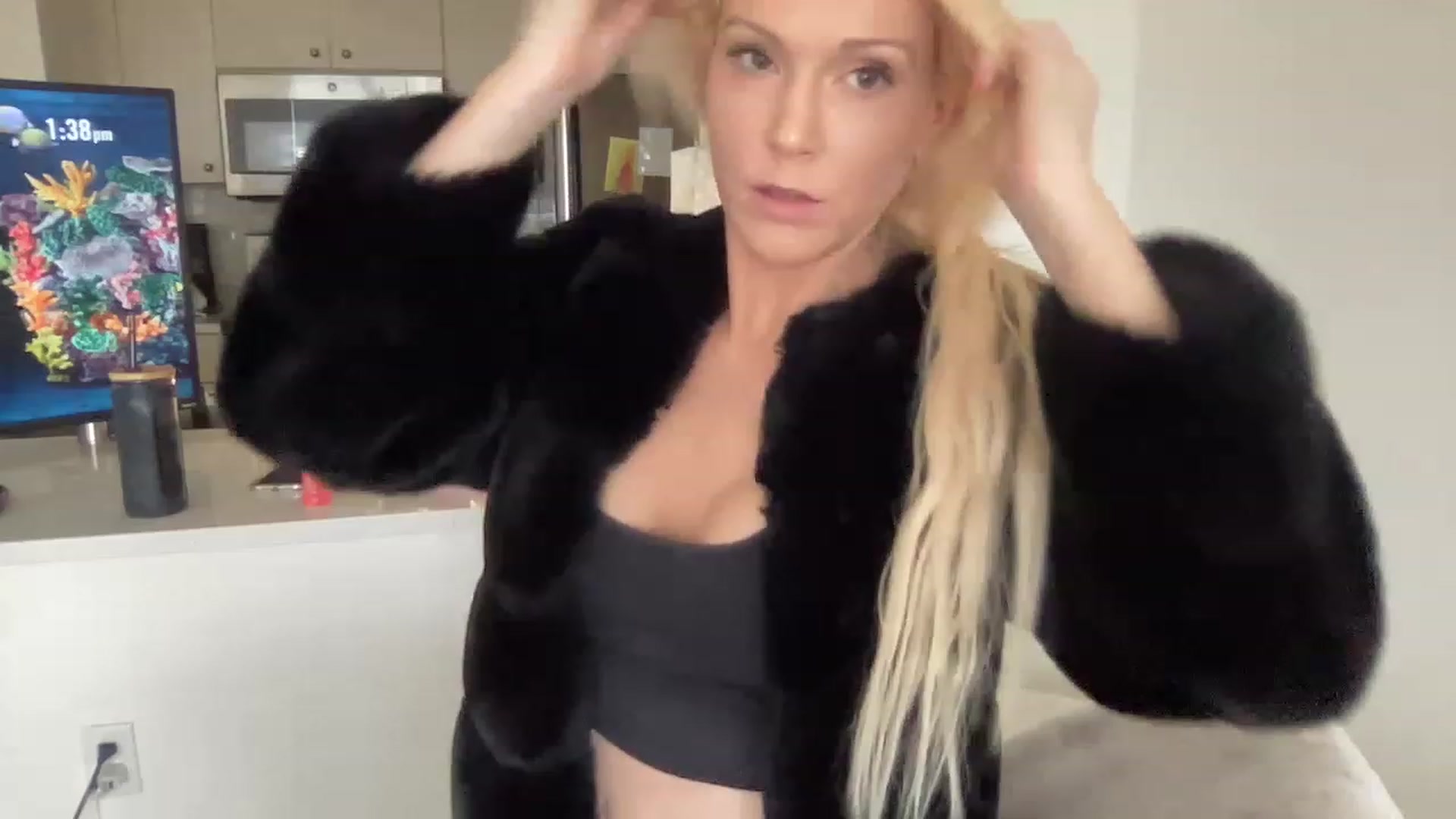 Gallery image thumbnail from Brees_ROOM's myfreecams stream on, 12/26/2022, 18:43 image 15 of 20