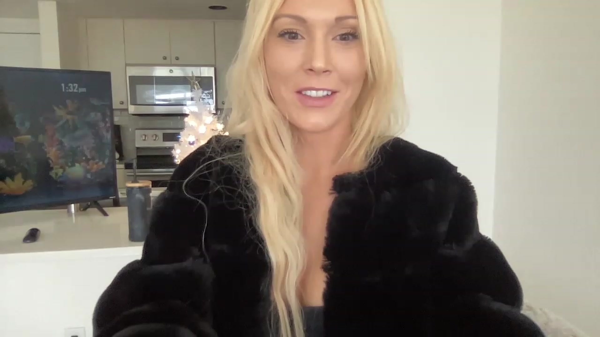 Gallery image thumbnail from Brees_ROOM's myfreecams stream on, 12/26/2022, 18:43 image 6 of 20