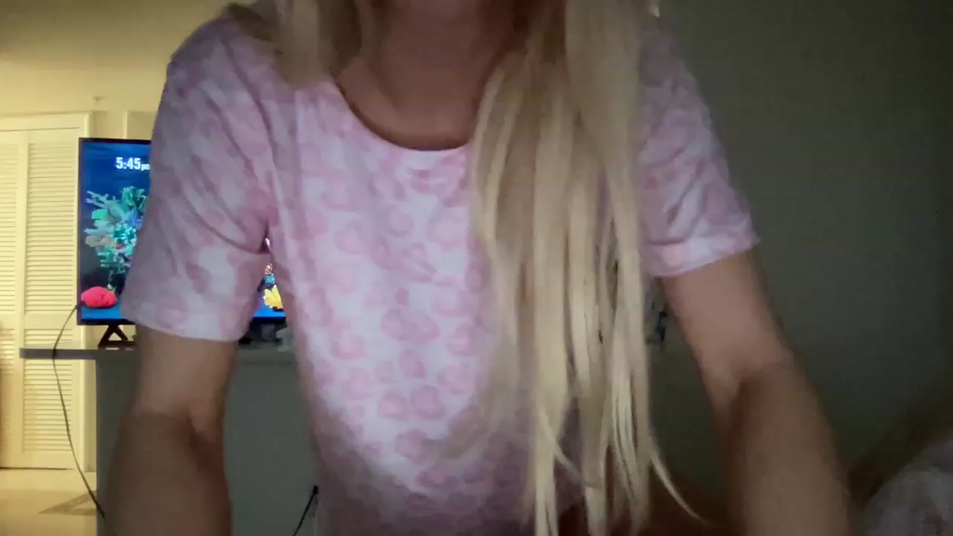 Gallery image thumbnail from Brees_ROOM's myfreecams stream on, 12/31/2022, 22:53 image 7 of 20