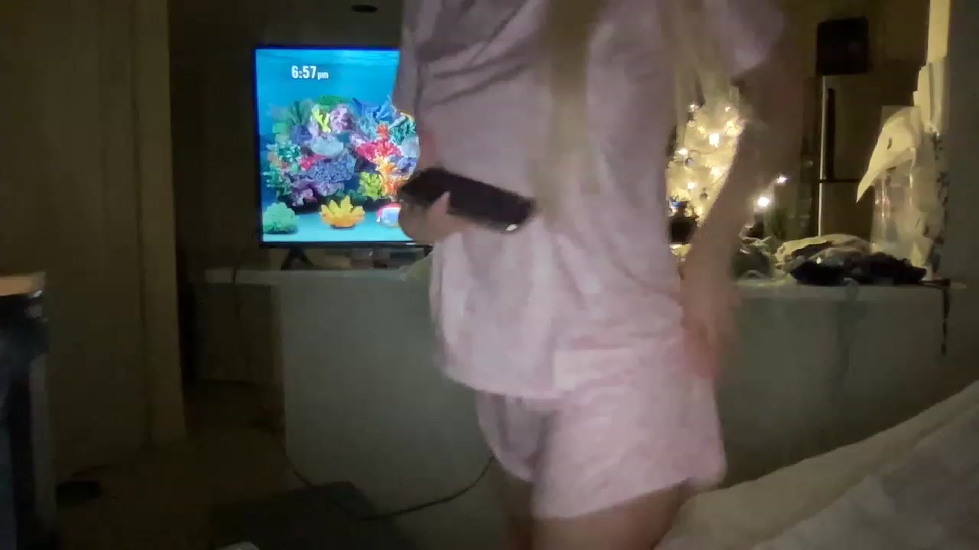 Gallery image thumbnail from Brees_ROOM's myfreecams stream on, 01/01/2023, 24:10 image 4 of 20