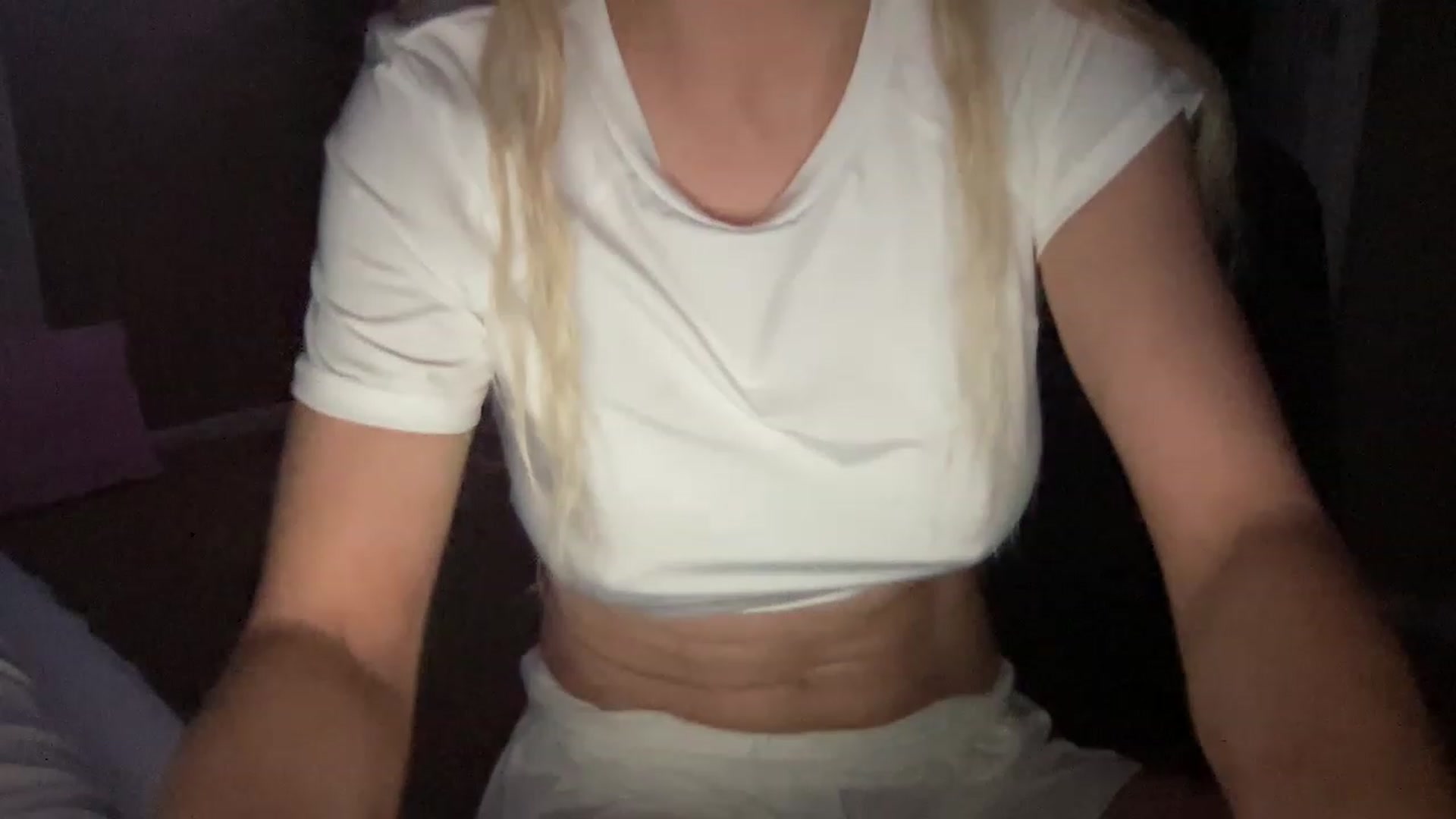 Gallery image thumbnail from Brees_ROOM's myfreecams stream on, 03/01/2023, 13:42 image 7 of 20