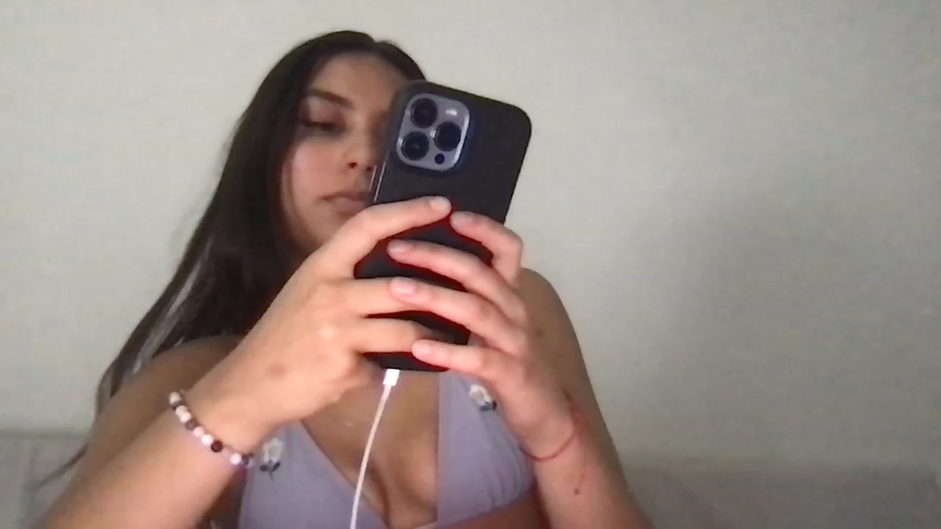 Gallery image thumbnail from Breezy6908's myfreecams stream on, 05/08/2023, 19:22 image 4 of 20