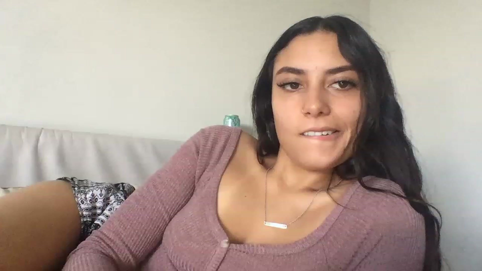 Gallery image thumbnail from Breezy6908's myfreecams stream on, 05/16/2023, 17:03 image 16 of 20