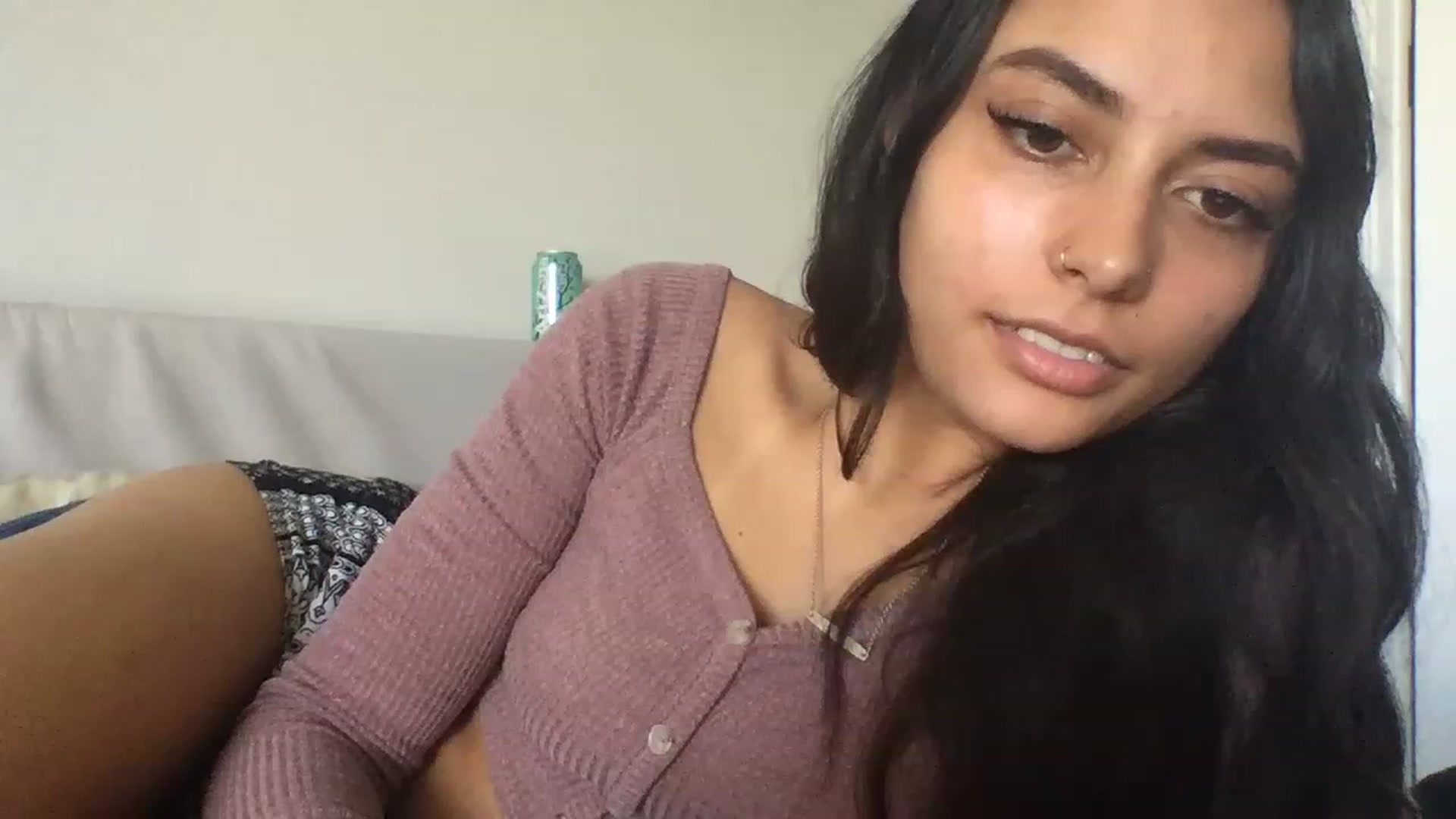 Gallery image thumbnail from Breezy6908's myfreecams stream on, 05/16/2023, 17:03 image 10 of 20