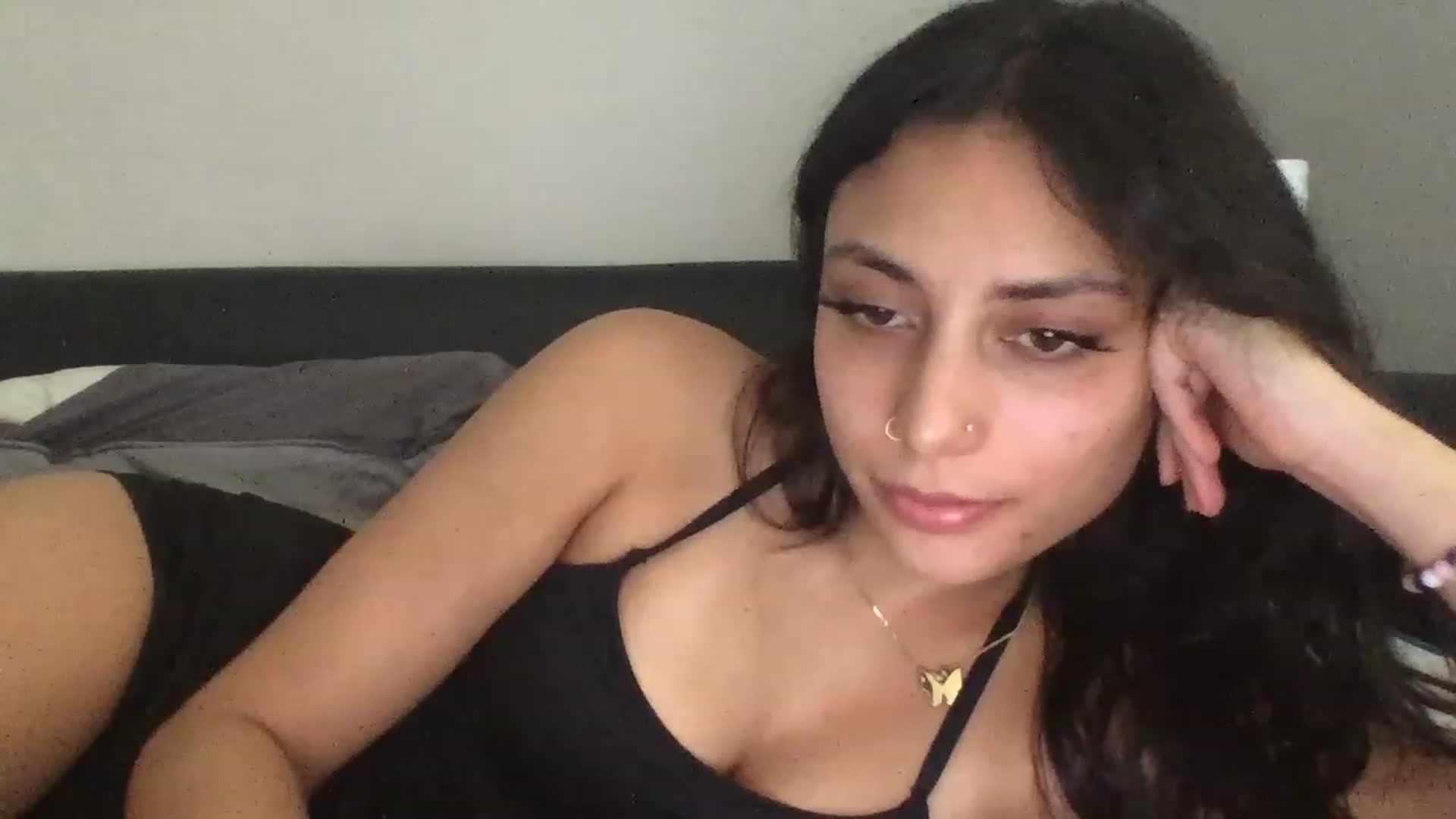 Gallery image thumbnail from Breezy6908's myfreecams stream on, 06/07/2023, 23:34 image 16 of 20