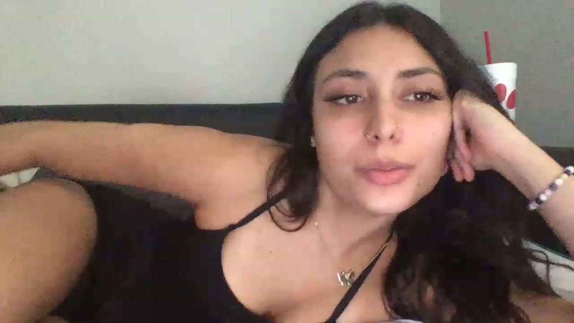 Gallery image thumbnail from Breezy6908's myfreecams stream on, 06/07/2023, 23:34 image 10 of 20