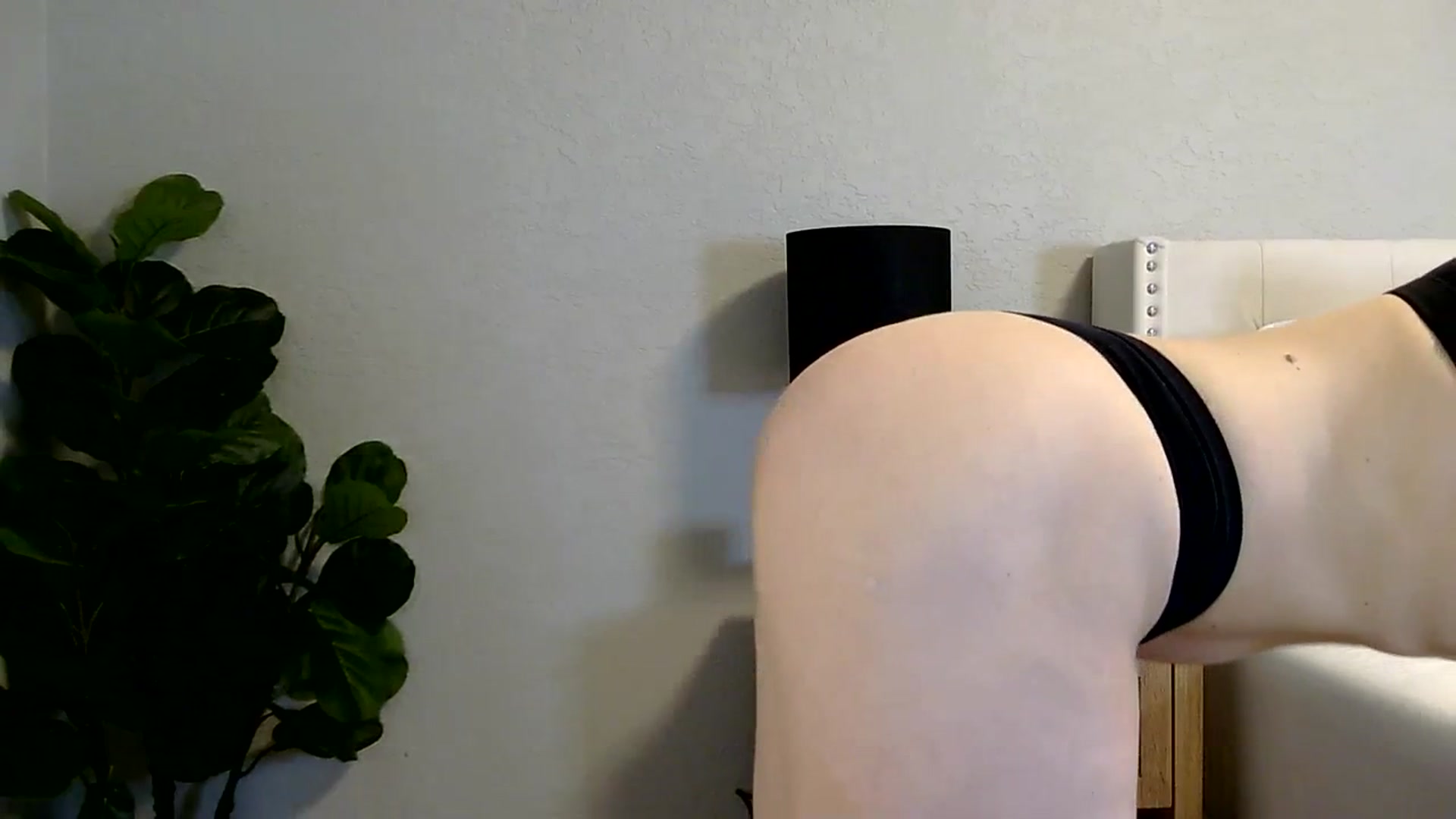 Gallery image thumbnail from BreezyBBY's myfreecams stream on, 01/02/2024, 24:34 image 2 of 20