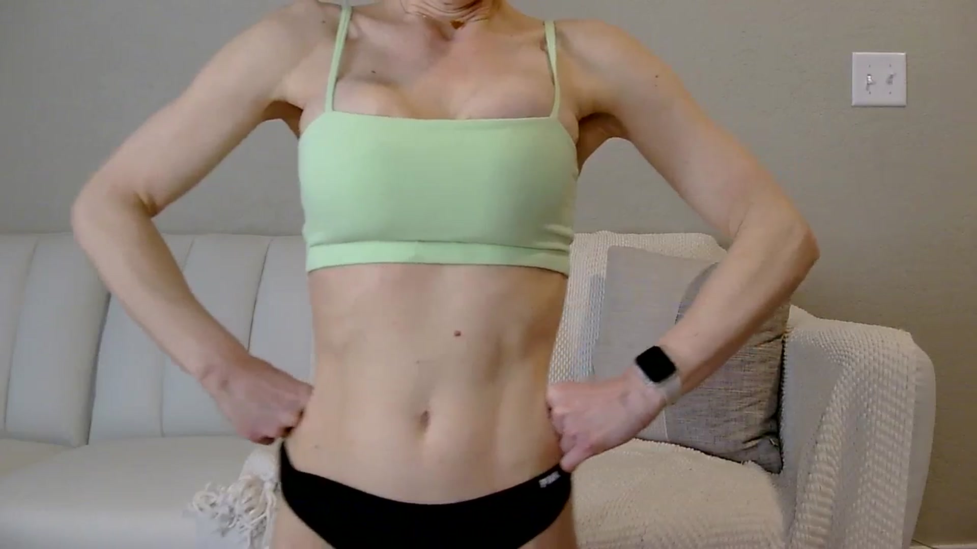 Gallery image thumbnail from BreezyBBY's myfreecams stream on, 01/23/2024, 18:16 image 12 of 20