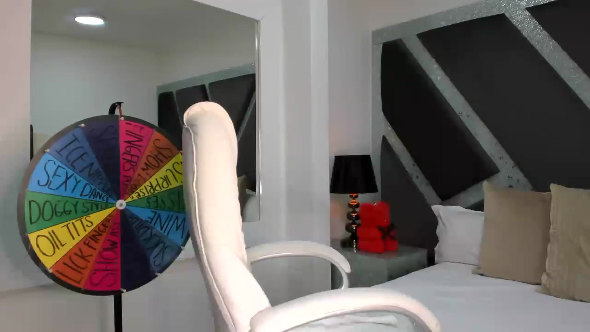 Gallery image thumbnail from BrendaBuiles's myfreecams stream on, 11/18/2022, 21:16 image 17 of 20