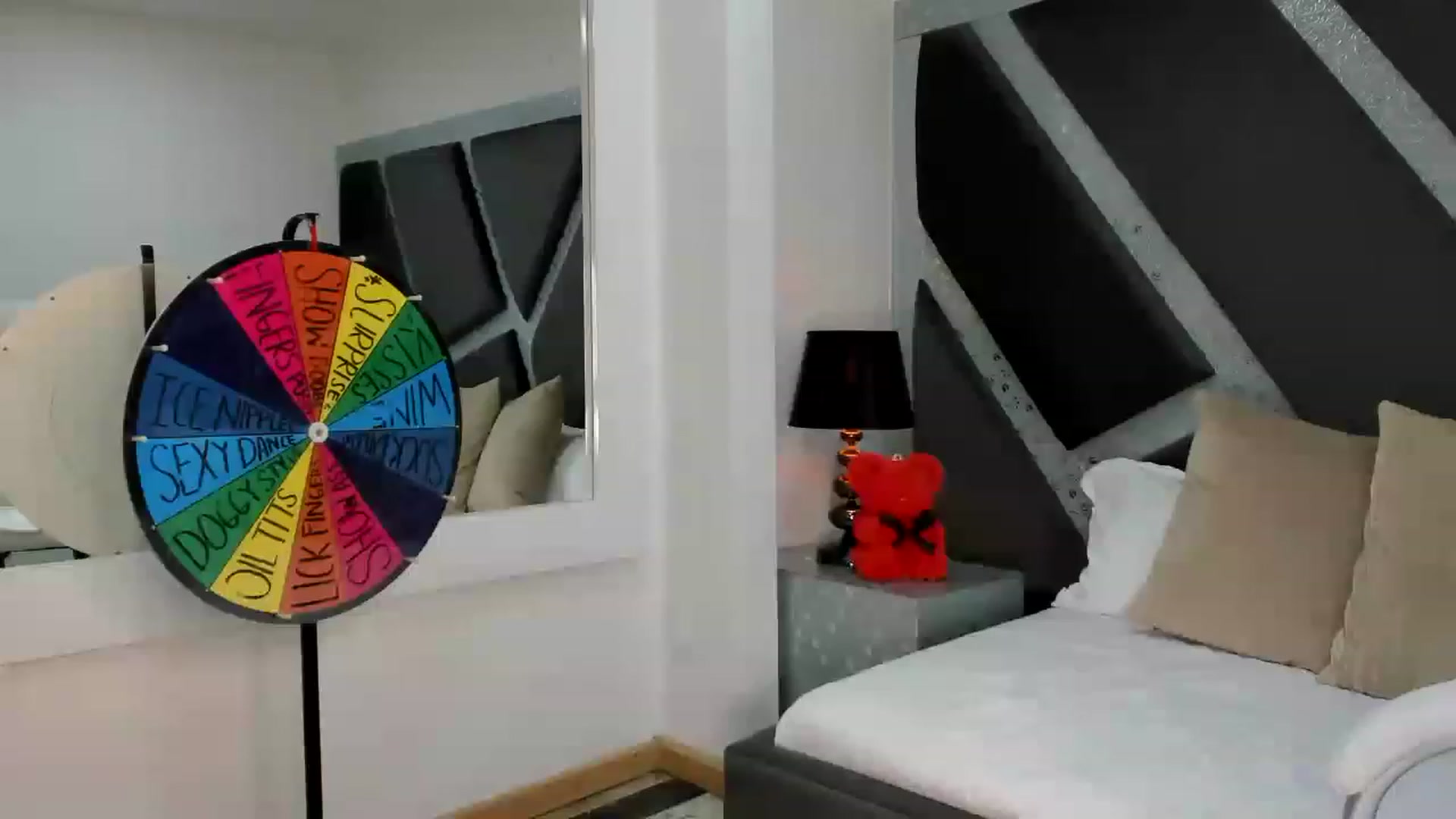 Gallery image thumbnail from BrendaBuiles's myfreecams stream on, 12/07/2022, 02:12 image 3 of 20