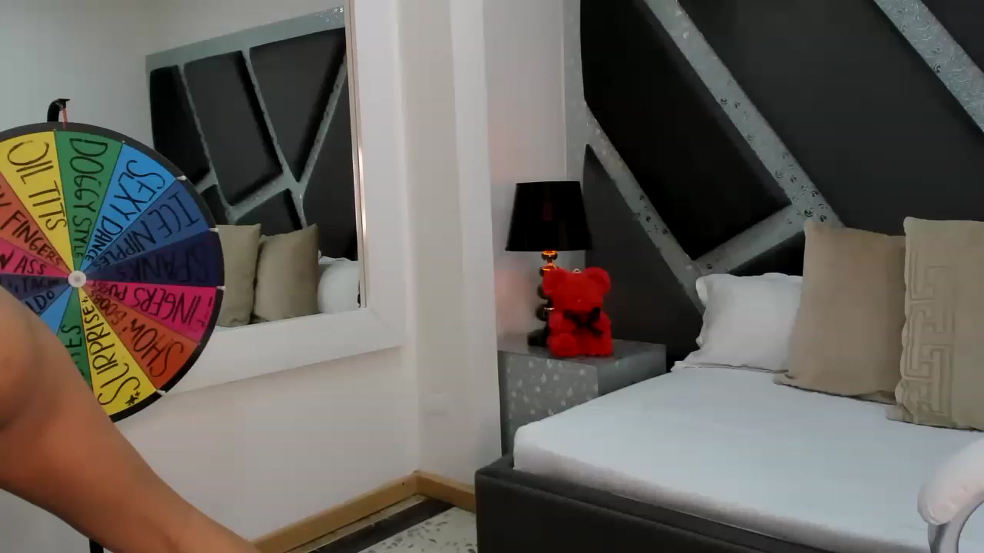 Gallery image thumbnail from BrendaBuiles's myfreecams stream on, 12/24/2022, 24:37 image 9 of 20