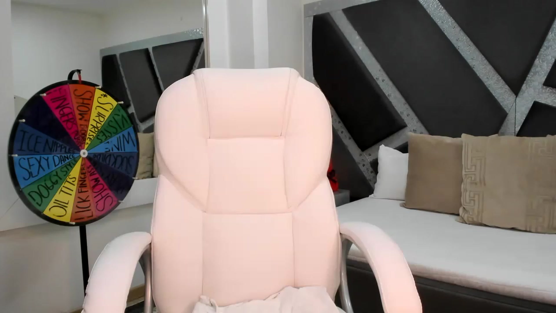 Gallery image thumbnail from BrendaBuiles's myfreecams stream on, 01/20/2023, 23:51 image 20 of 20