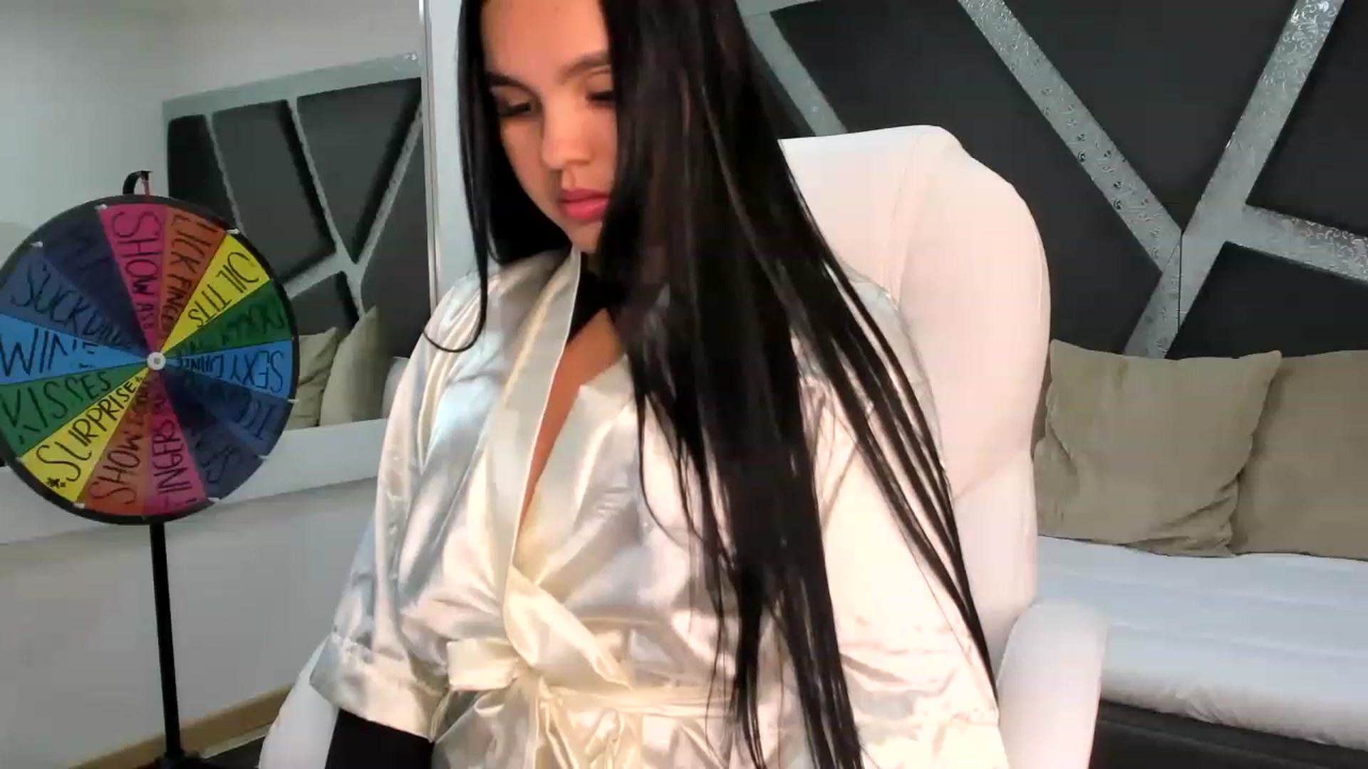 Gallery image thumbnail from BrendaBuiles's myfreecams stream on, 02/03/2023, 23:20 image 5 of 20