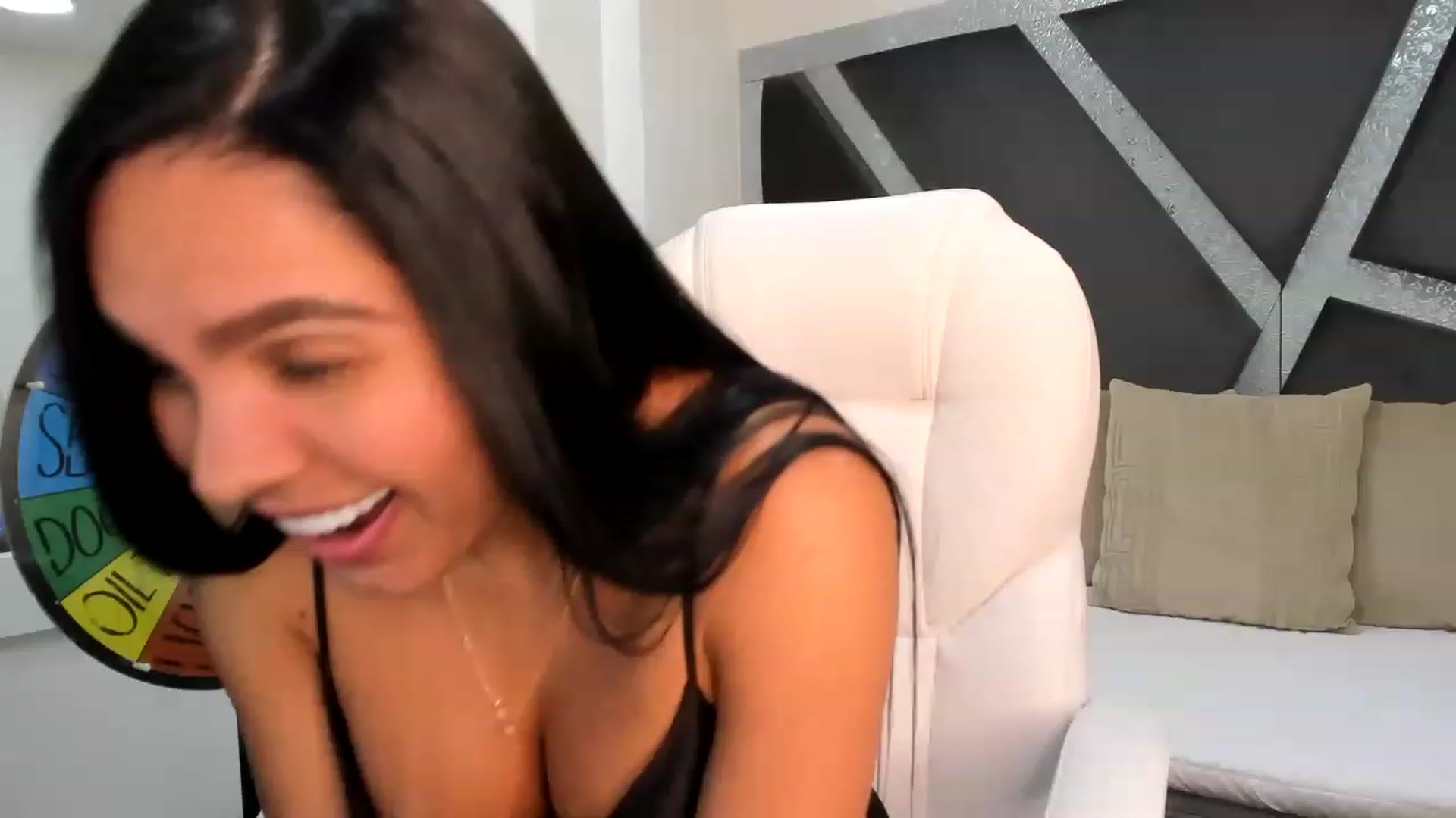 Gallery image thumbnail from BrendaBuiles's myfreecams stream on, 03/07/2023, 01:44 image 12 of 20
