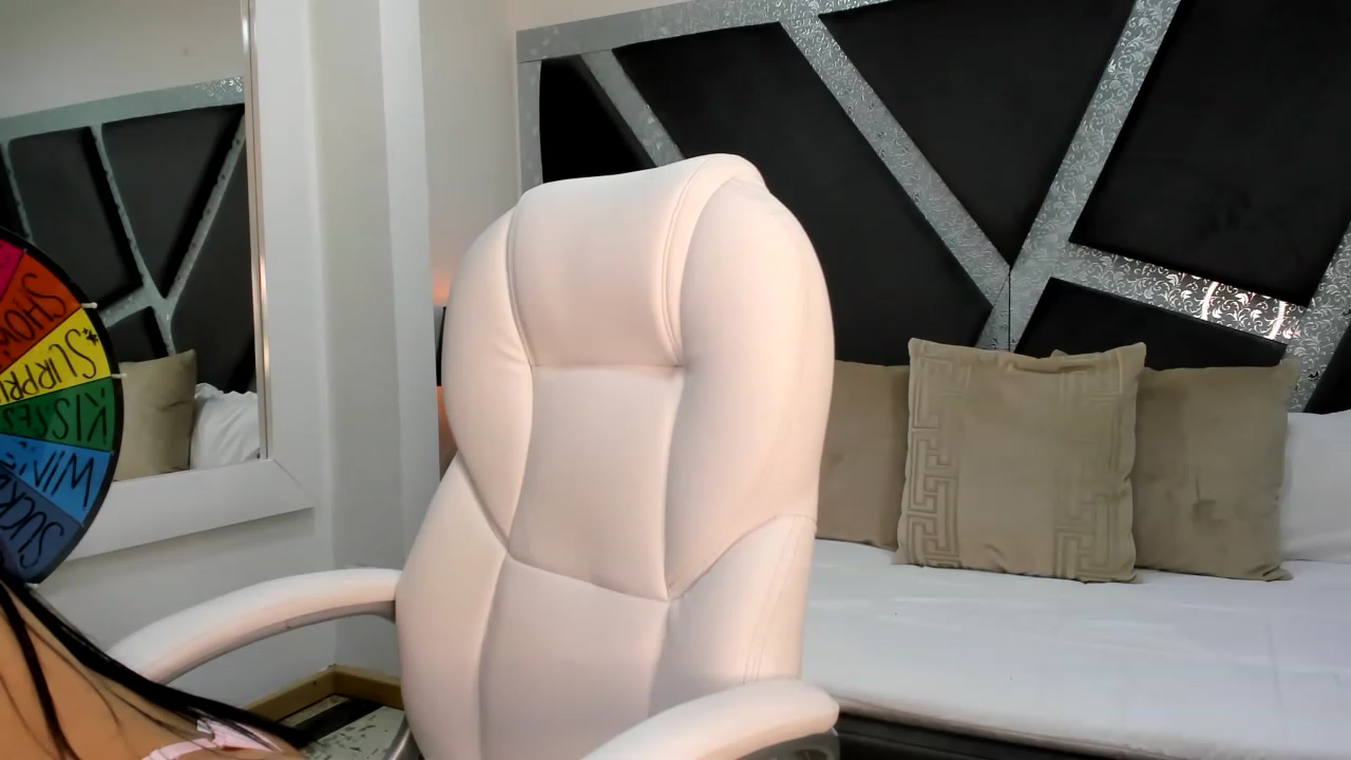 Gallery image thumbnail from BrendaBuiles's myfreecams stream on, 03/22/2023, 23:38 image 13 of 20