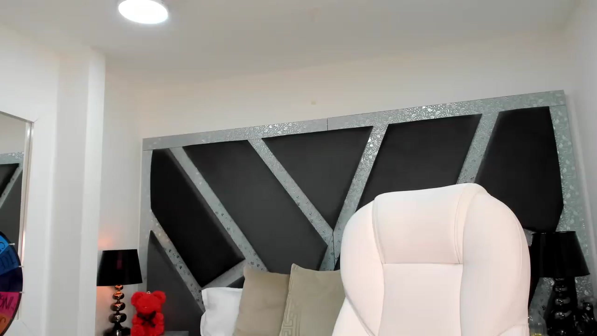 Gallery image thumbnail from BrendaBuiles's myfreecams stream on, 04/15/2023, 02:23 image 1 of 20