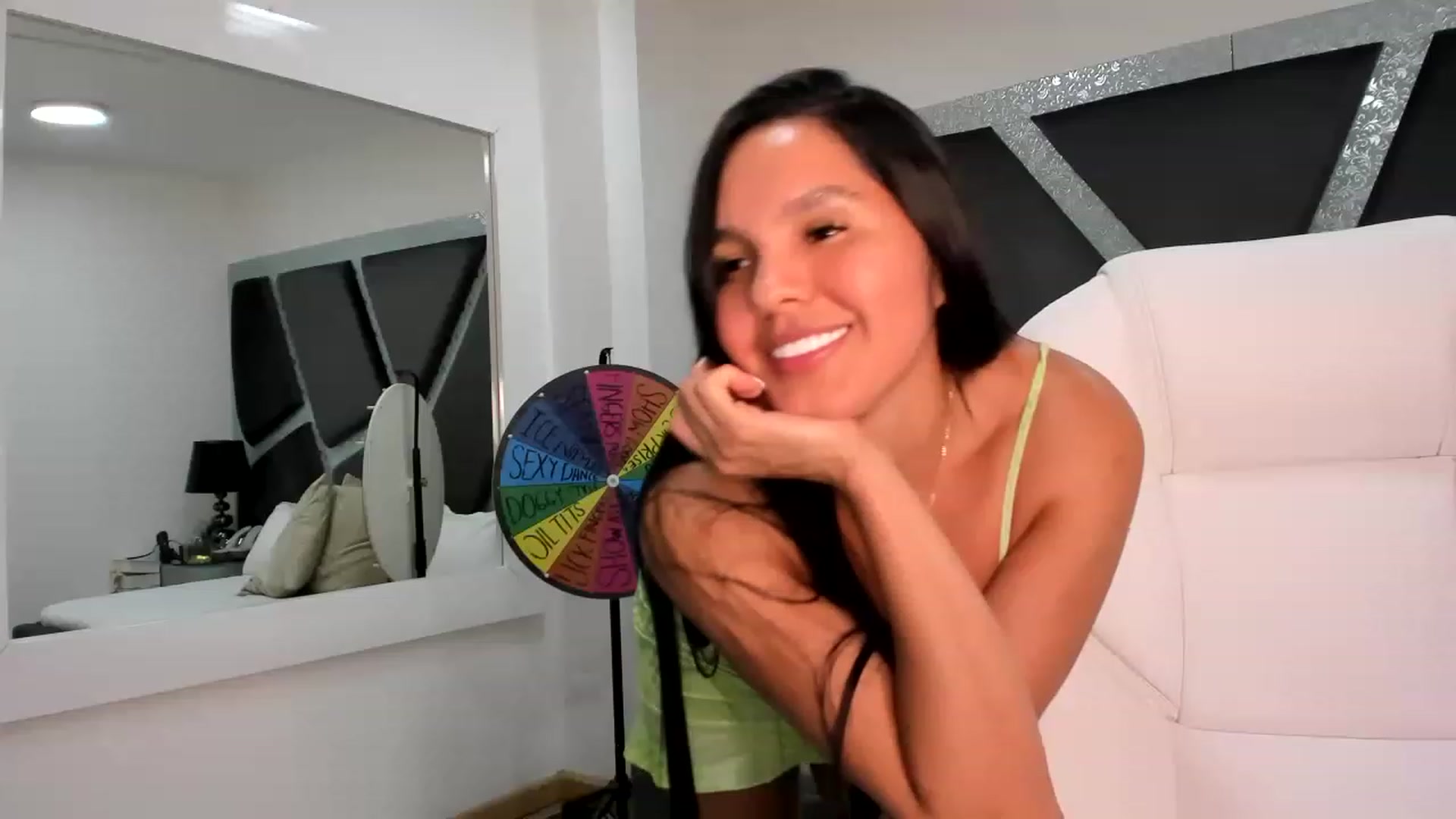 Gallery image thumbnail from BrendaBuiles's myfreecams stream on, 04/29/2023, 23:35 image 8 of 20