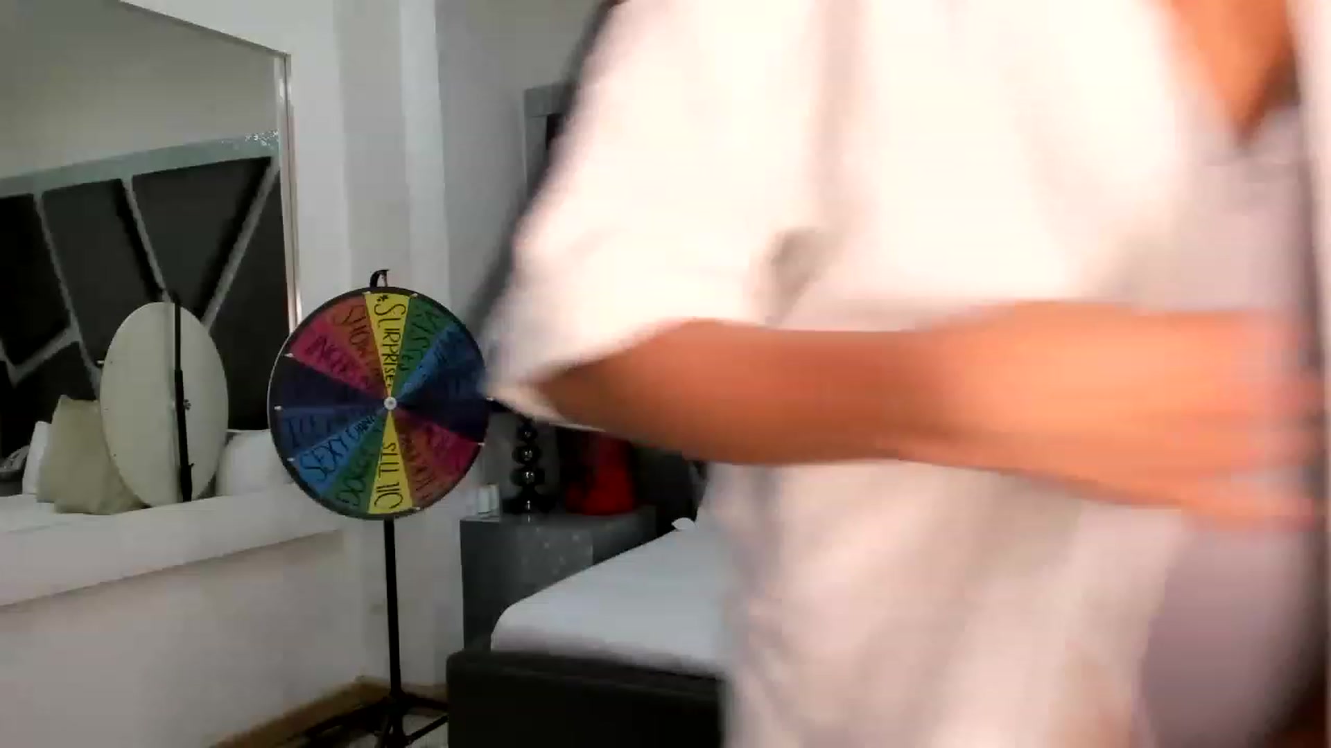 Gallery image thumbnail from BrendaBuiles's myfreecams stream on, 05/20/2023, 24:00 image 12 of 20