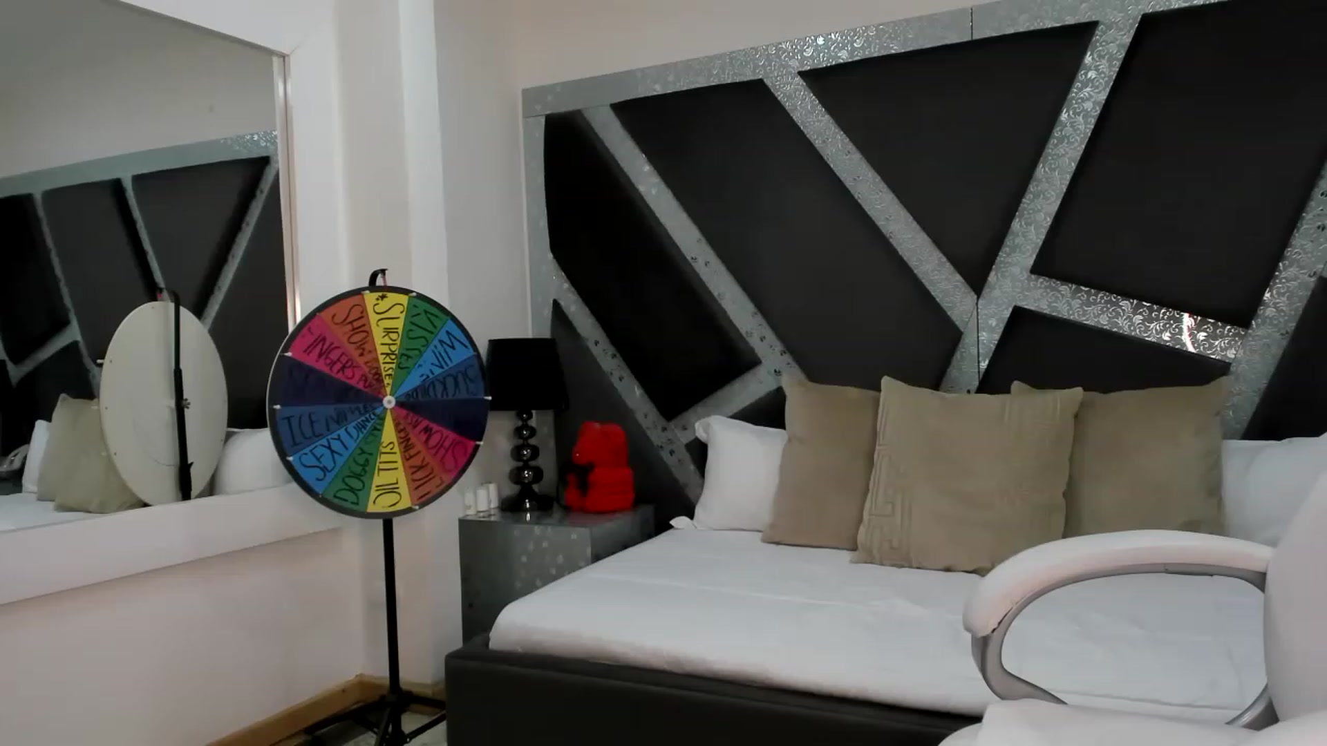 Gallery image thumbnail from BrendaBuiles's myfreecams stream on, 05/20/2023, 24:00 image 13 of 20