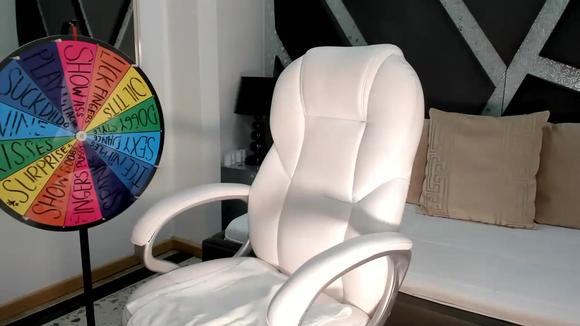 Gallery image thumbnail from BrendaBuiles's myfreecams stream on, 07/04/2023, 22:15 image 12 of 20