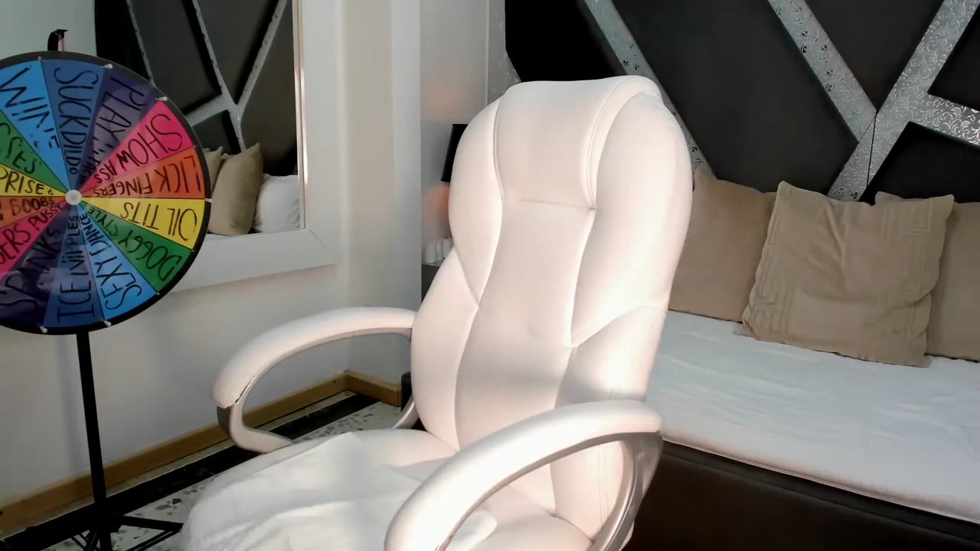 Gallery image thumbnail from BrendaBuiles's myfreecams stream on, 07/07/2023, 22:13 image 2 of 20