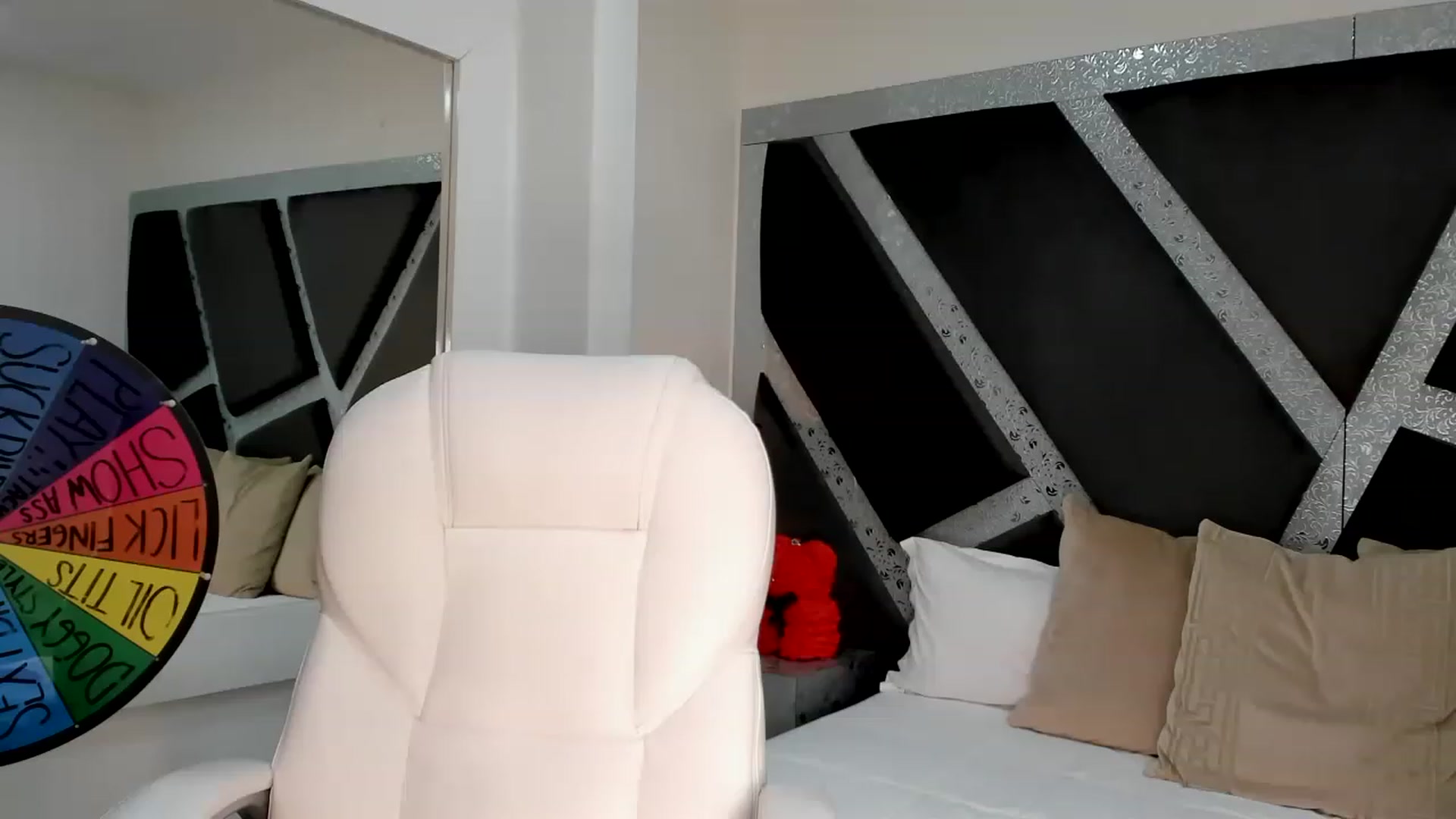 Gallery image thumbnail from BrendaBuiles's myfreecams stream on, 07/08/2023, 02:35 image 6 of 20