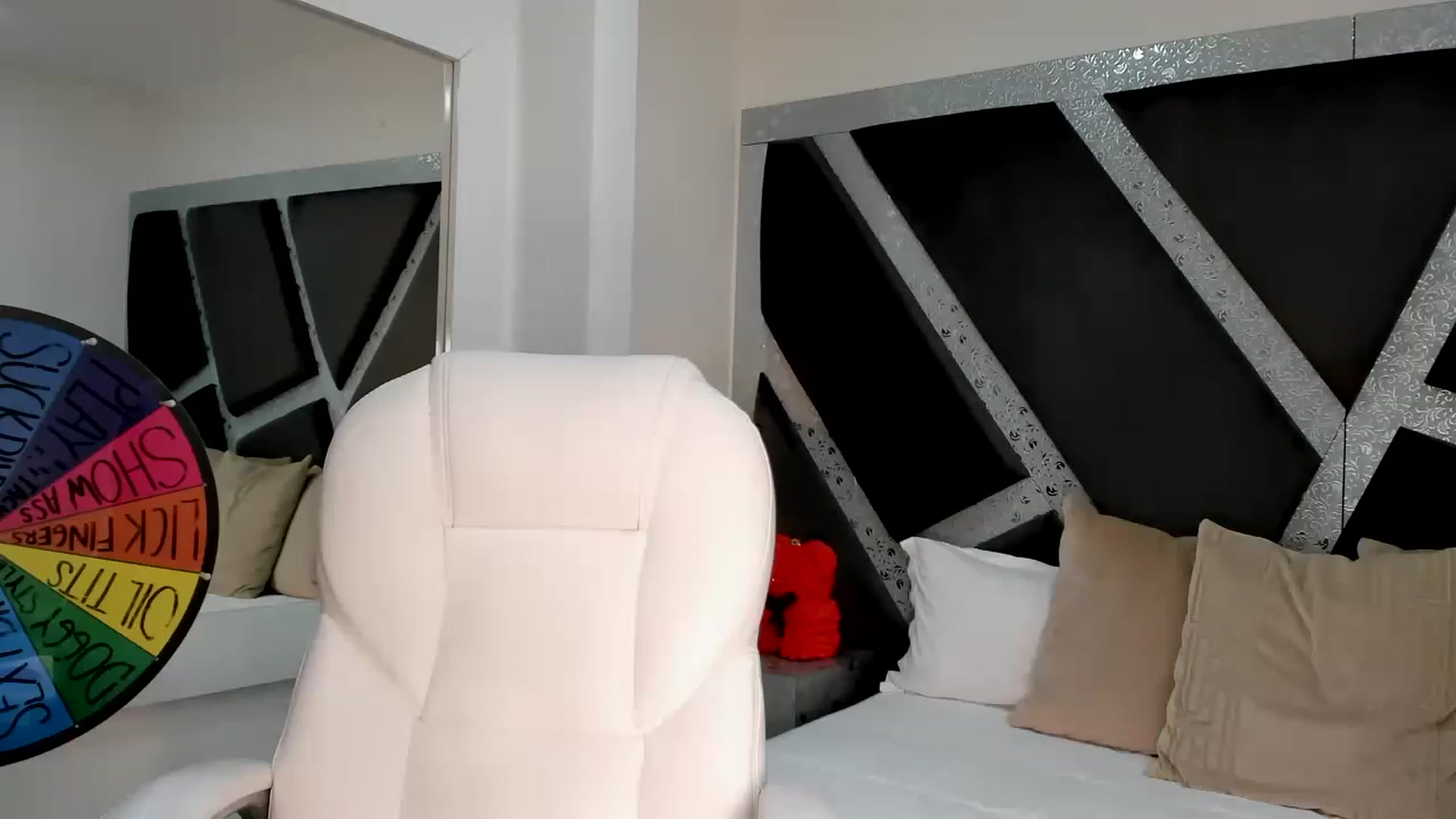 Gallery image thumbnail from BrendaBuiles's myfreecams stream on, 07/08/2023, 02:35 image 7 of 20