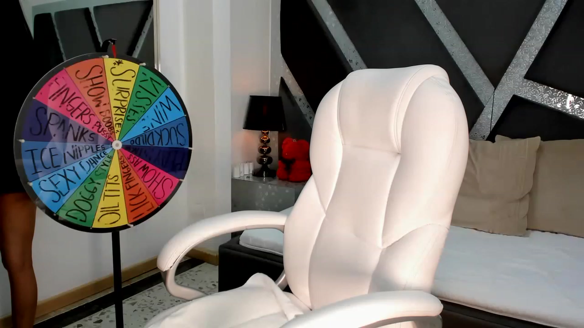 Gallery image thumbnail from BrendaBuiles's myfreecams stream on, 07/08/2023, 03:07 image 17 of 20