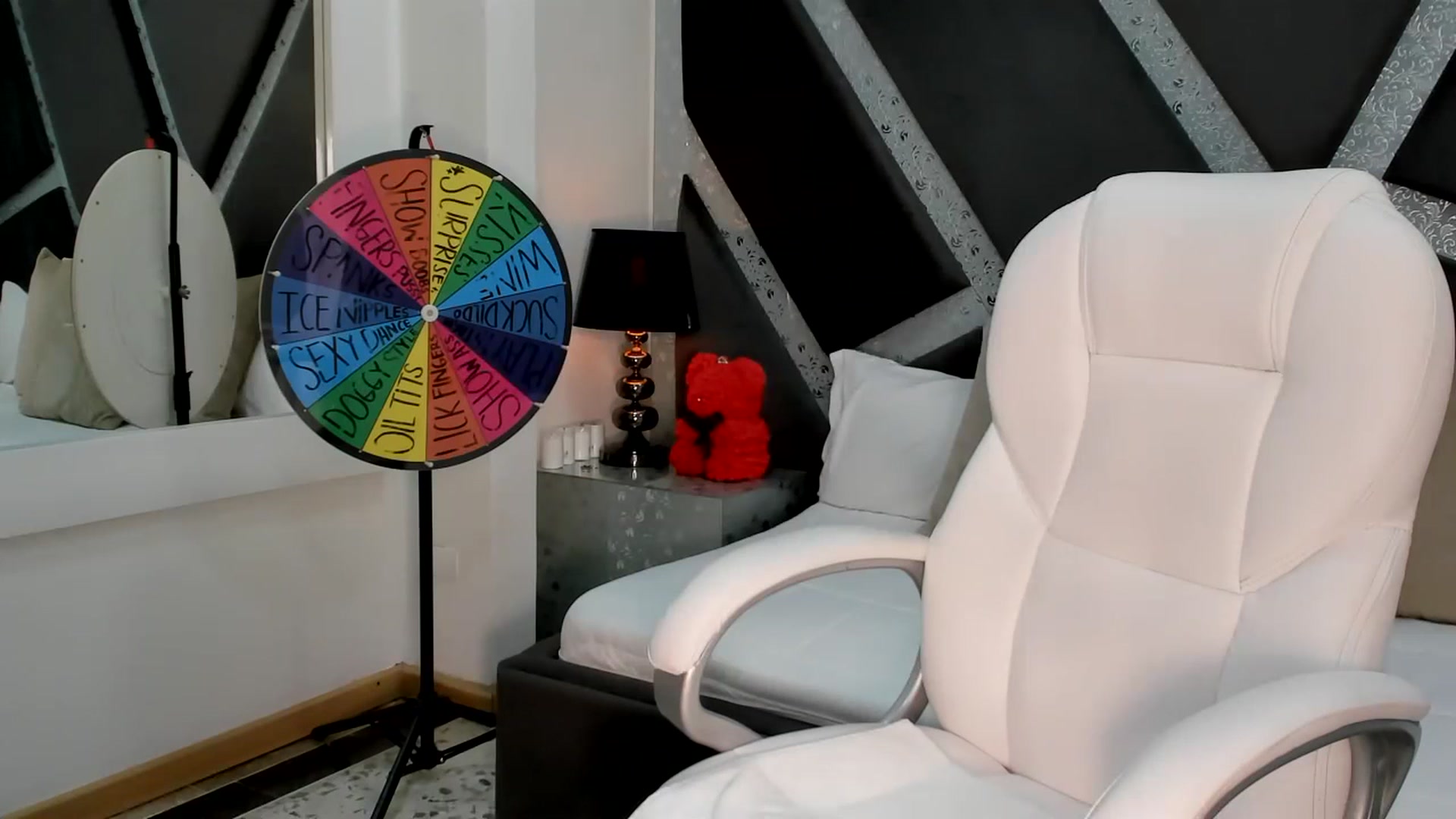 Gallery image thumbnail from BrendaBuiles's myfreecams stream on, 07/11/2023, 24:14 image 13 of 20