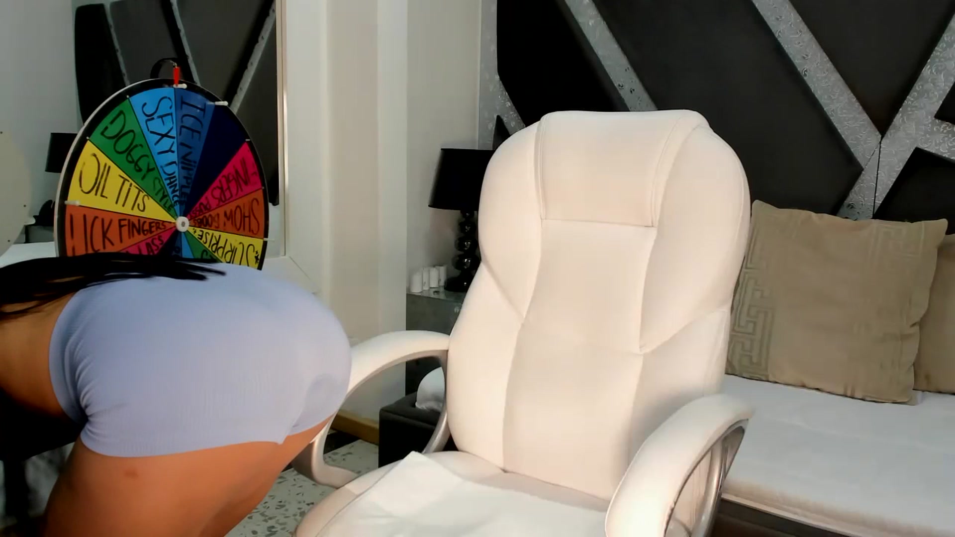 Gallery image thumbnail from BrendaBuiles's myfreecams stream on, 07/11/2023, 23:07 image 14 of 20