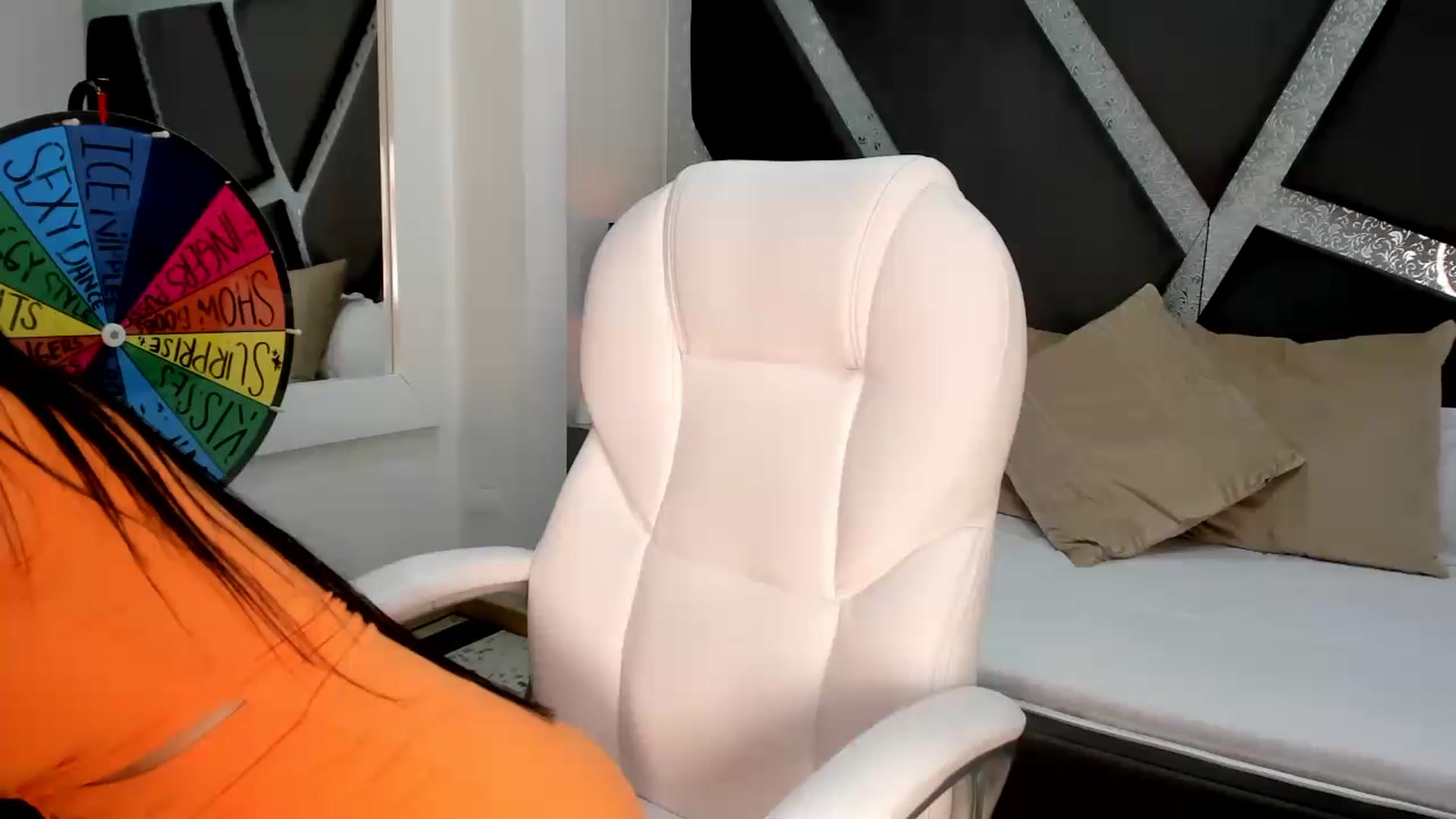 Gallery image thumbnail from BrendaBuiles's myfreecams stream on, 07/13/2023, 19:09 image 19 of 20